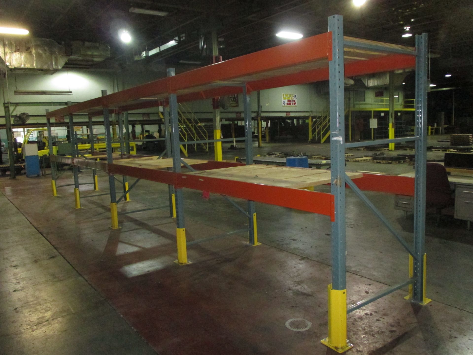 PALLET RACKING (10) UPRIGHTS 8'TALL X 4' WIDE (32) CROSSBARS 8'L - Image 2 of 2