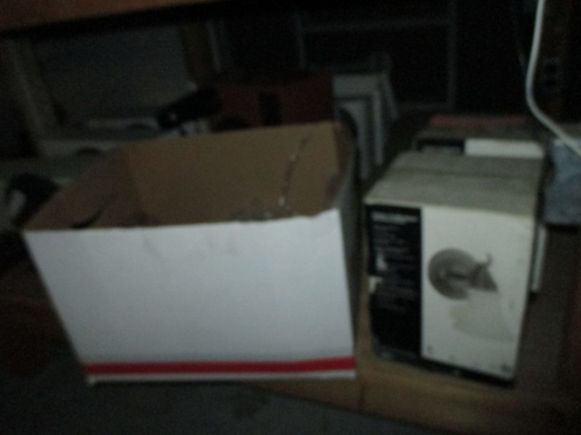 CONTENTS OF BOTTOM SHELF INCLUDING ELLINGTON LIGHTS (CISCO COLLECTION); DELTA FAUCETS & MORE ( - Image 2 of 2