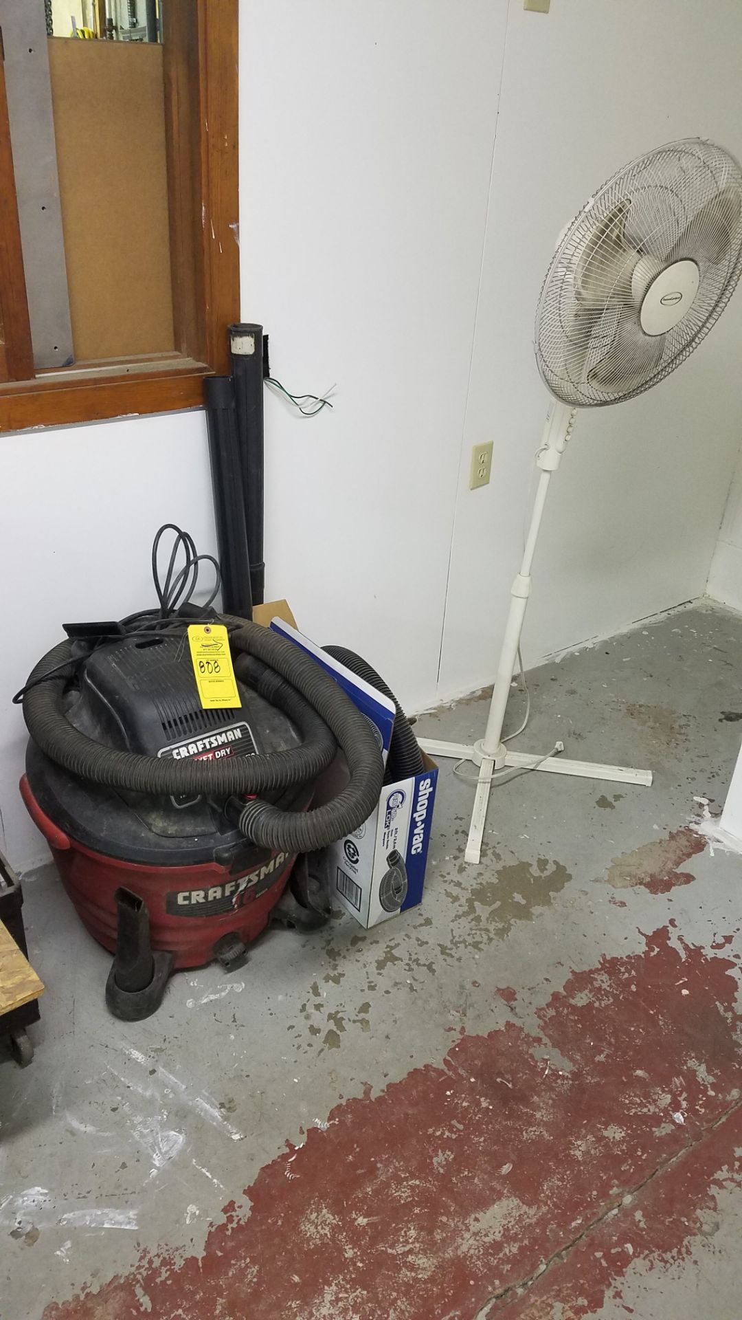 (1) CRAFTSMAN WET/DRY VAC; 6HP; (1) FAN (LOCATED AT 255 S. MADISON ST. NAPPANEE IN 46550)