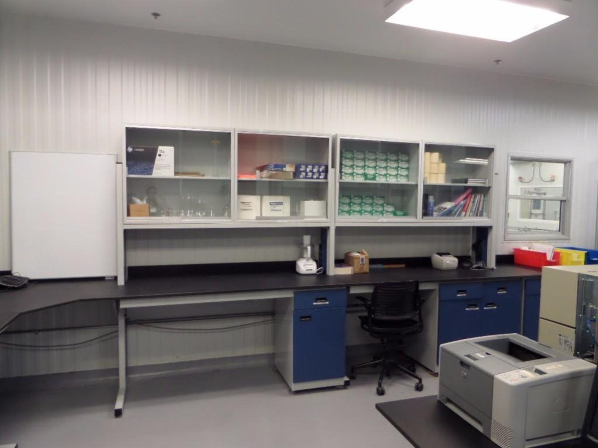 Fume Hoods and Lab Accessories - Image 6 of 7