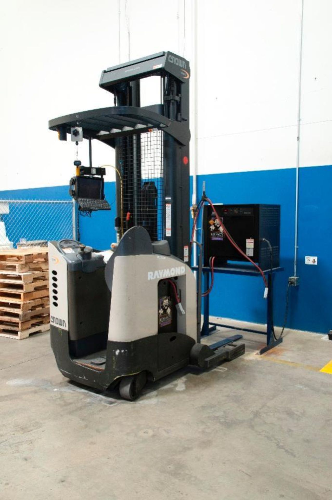 Raymond Electric Forklift