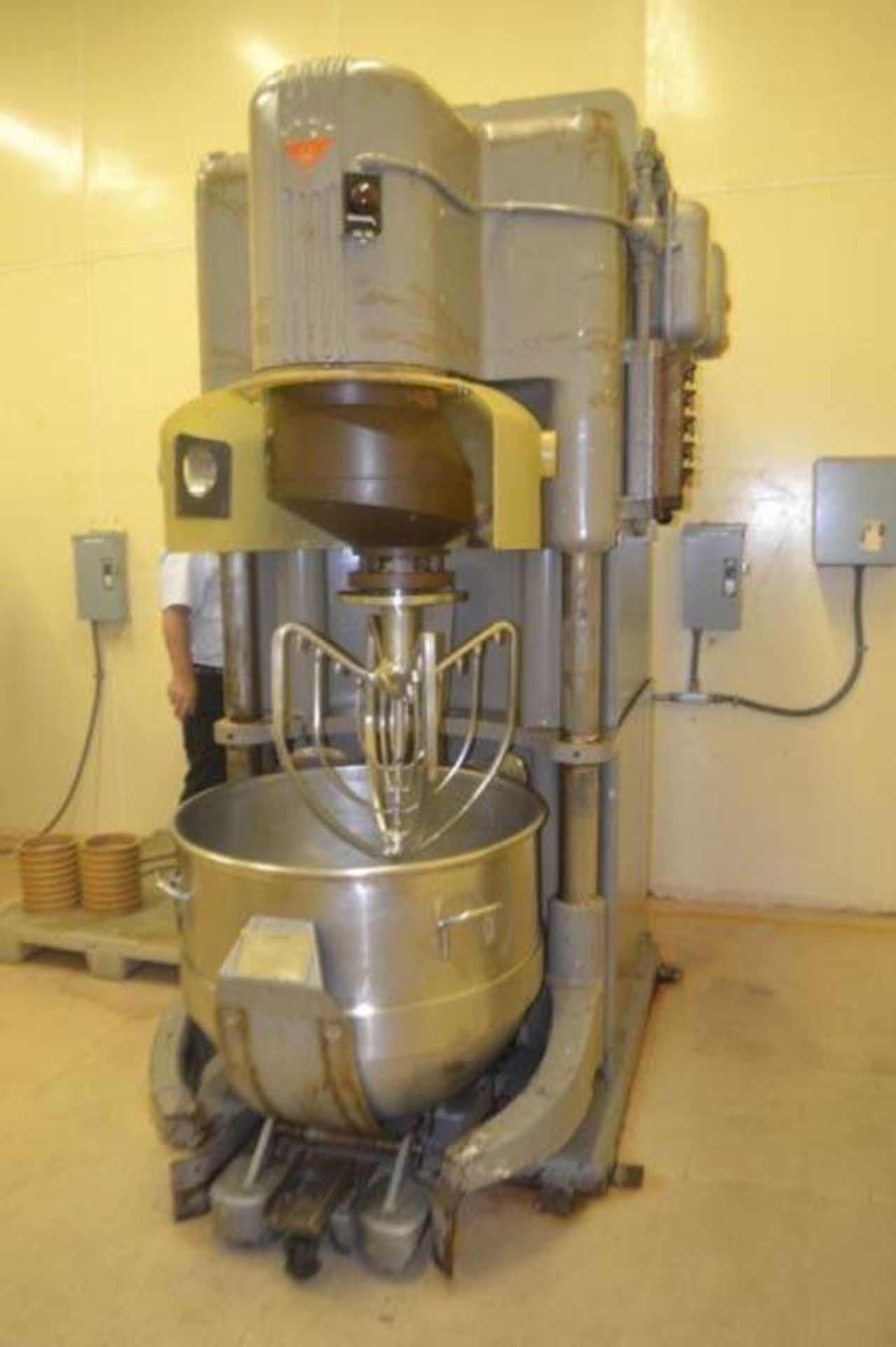 American Machine 340 Quart Mixer