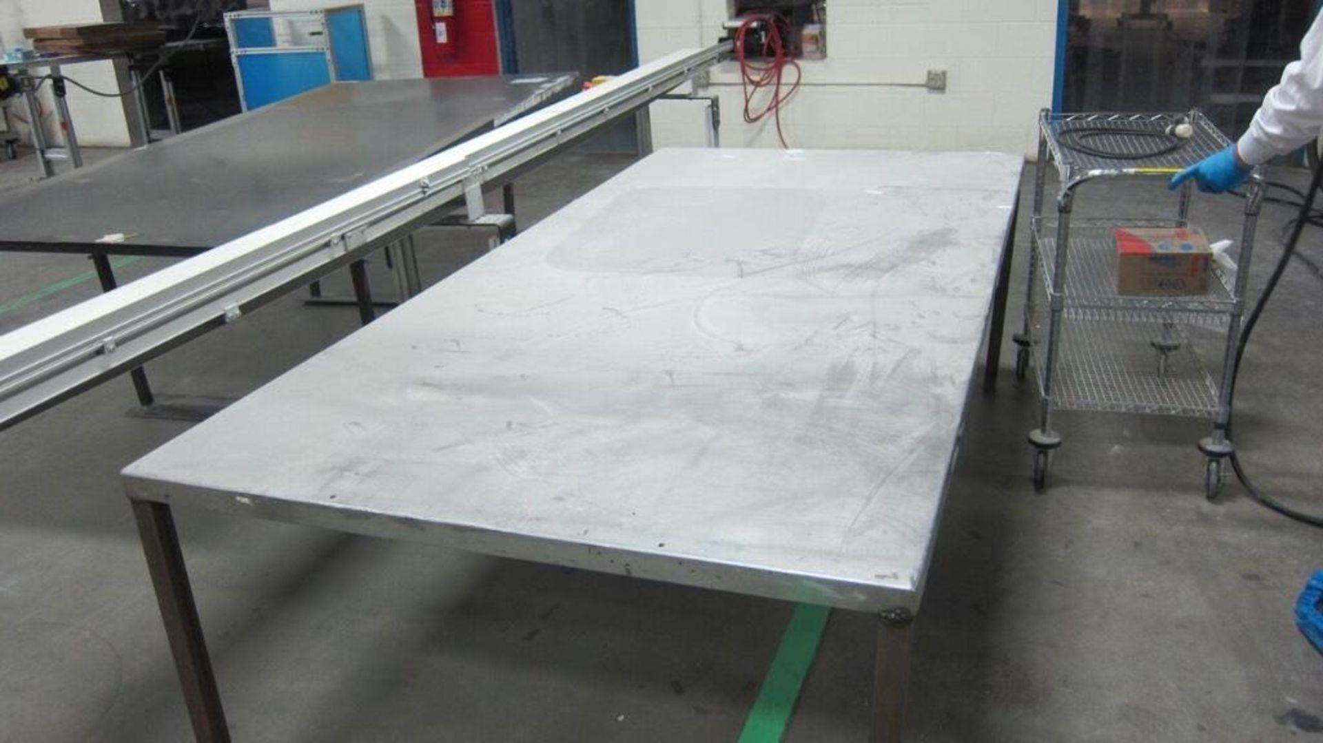 Table. 45'' x 93''