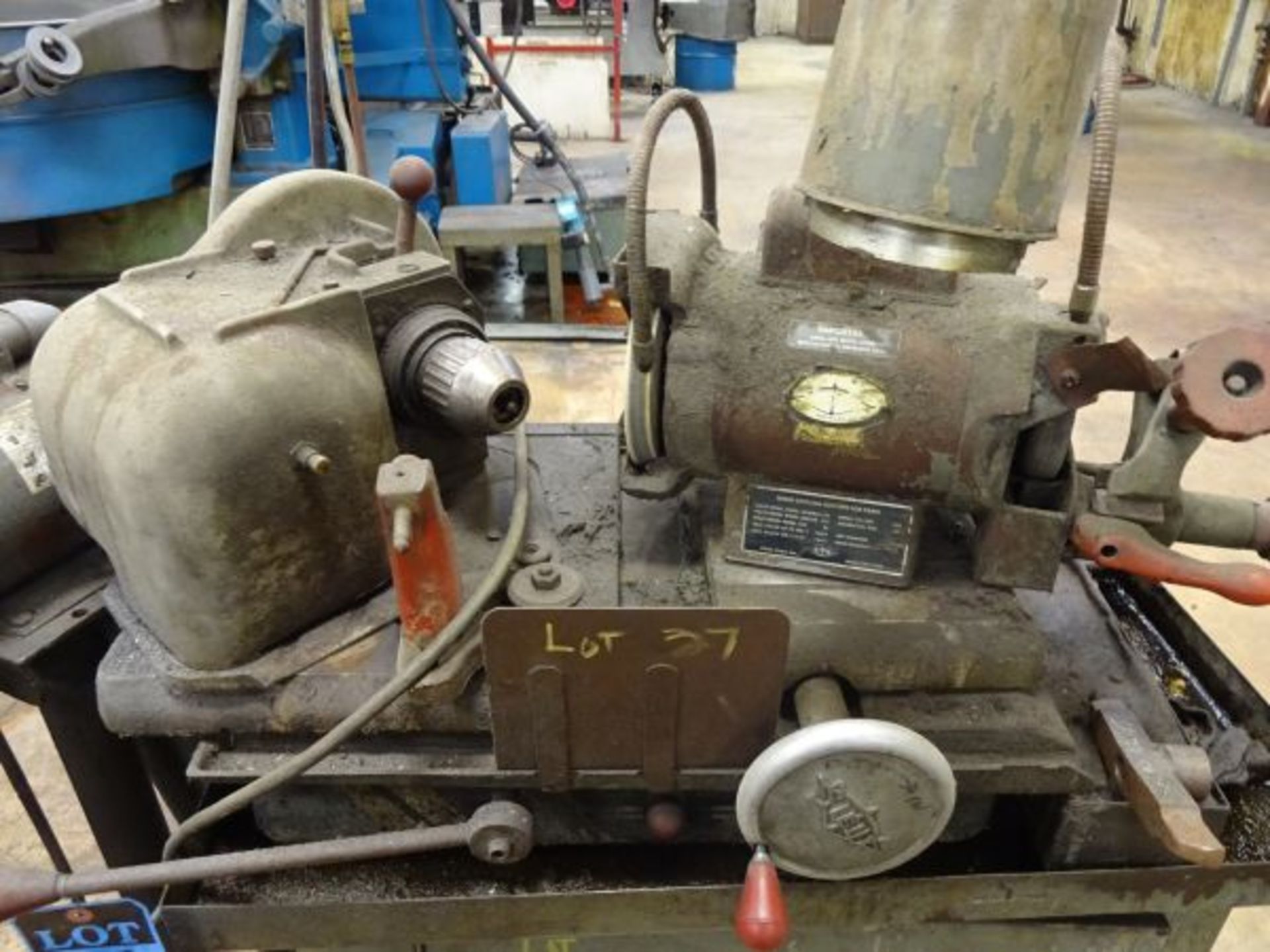 Sioux Model 680 Valve Face Grinding Machine; S/N D17977 **Scobey Moving and Storage, LTD has - Image 4 of 4
