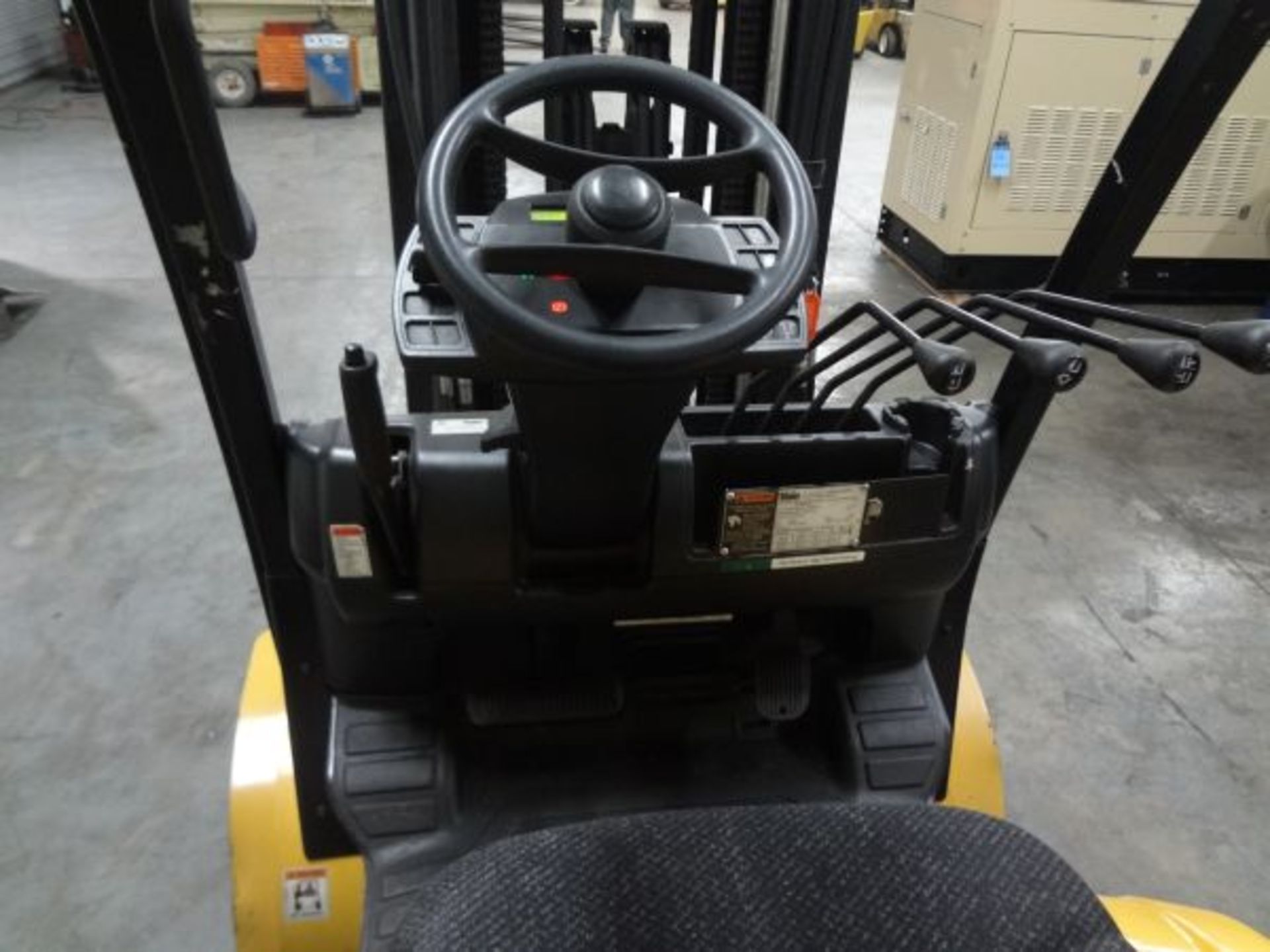 7,000 LB. YALE MODEL GLC070 CUSHION TIRE LP GAS LIFT TRUCK; S/N A910V15059G, 13,666 HOURS SHOWING, - Image 8 of 8