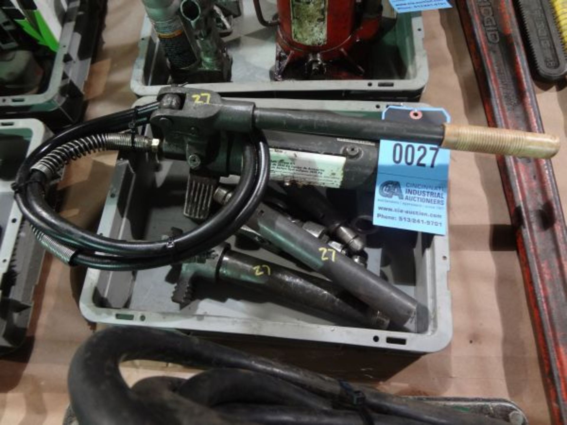 4 TON DAYTON MODEL 3ZC68 HYDRAULIC RAM SYSTEM