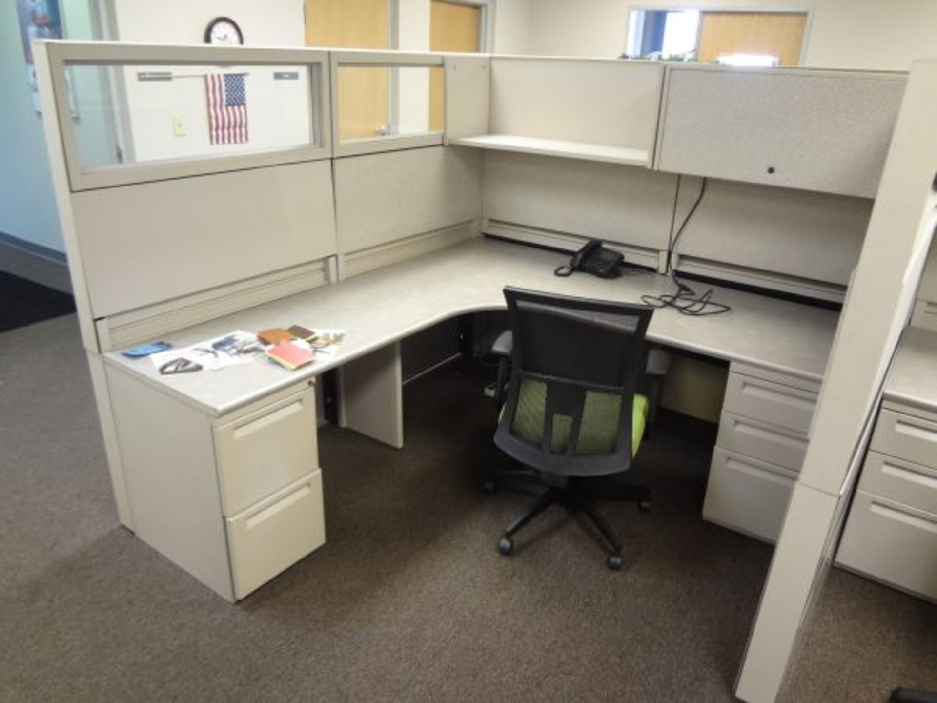 (LOT) 88" X 86" X 65" SIX-PERSON MARVELL MODULAR OFFICE INCLUDING (1) OVERHEAD CABINET, (1) OVERHEAD - Image 3 of 6