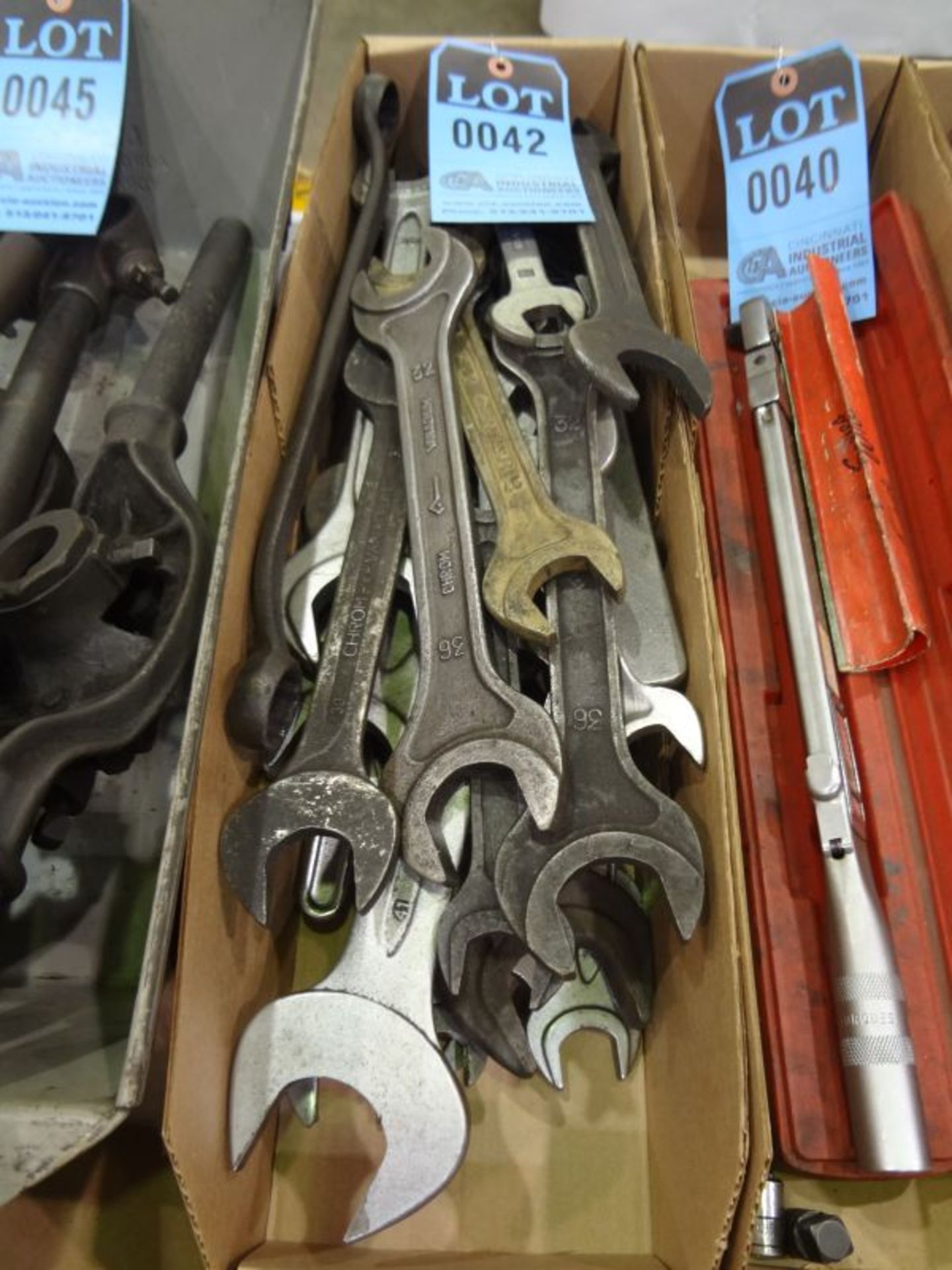 (LOT) MISCELLANEOUS SIZE OPEN WRENCHES