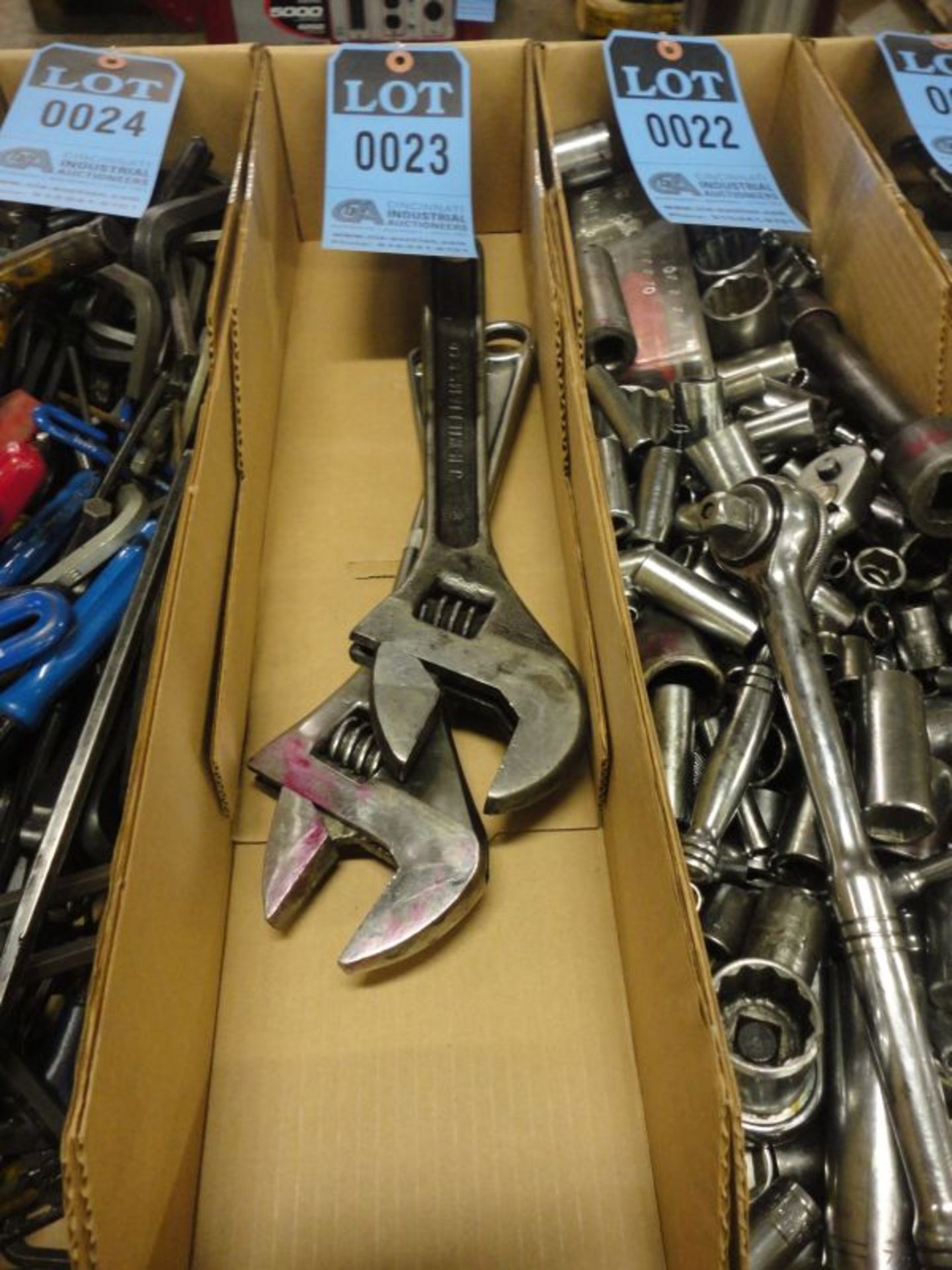 (LOT) CRESCENT WRENCHES