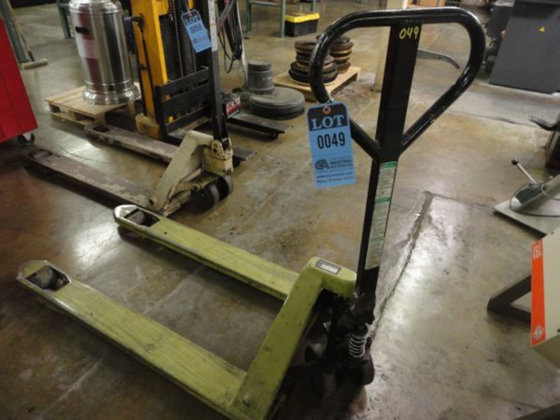 5,000 LB. CAPACITY X 48" LONG FORKS CLARK HYDRAULIC HAND PALLET TRUCK