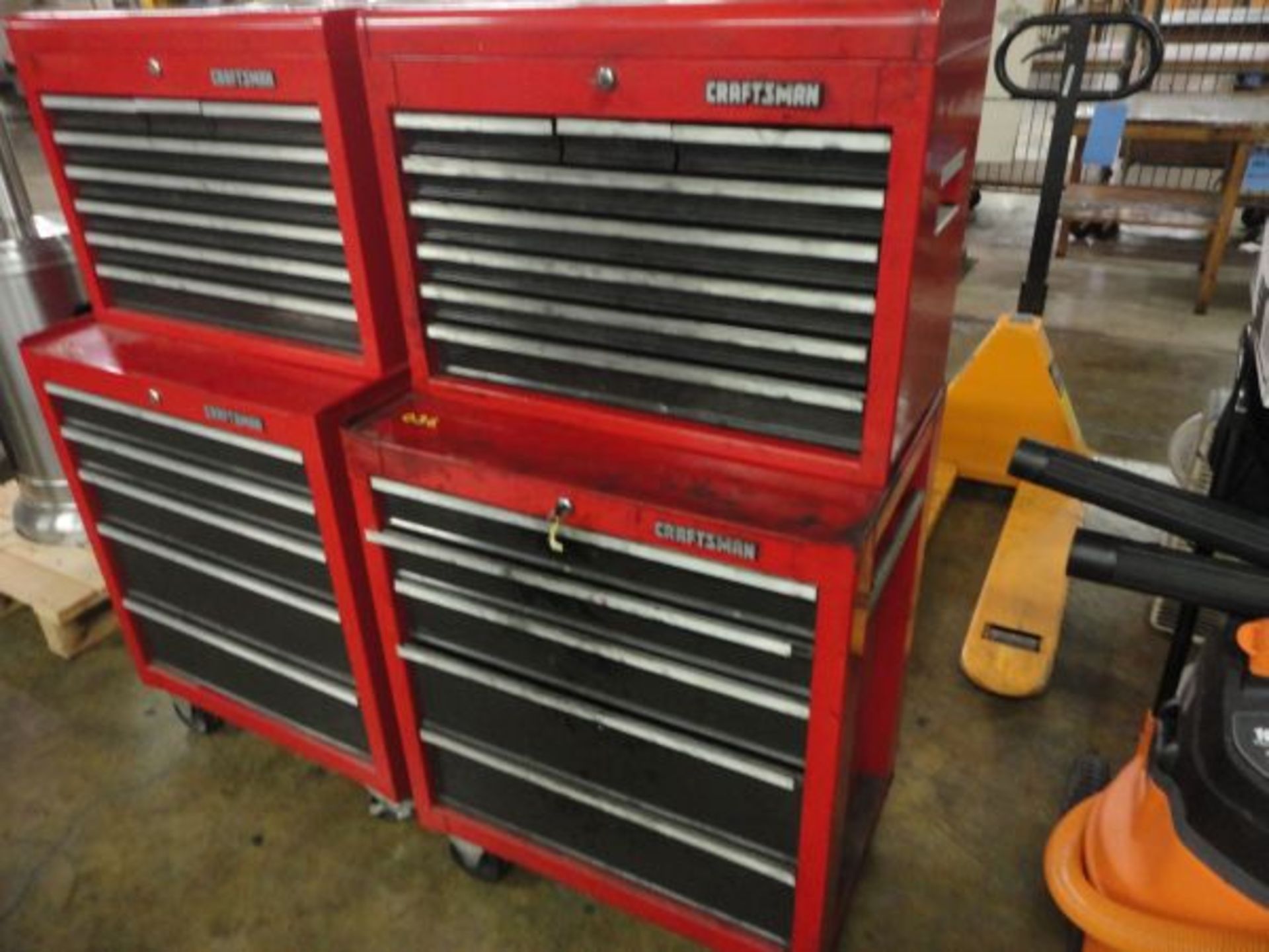 CRAFTSMAN PORTABLE TOOL CHEST