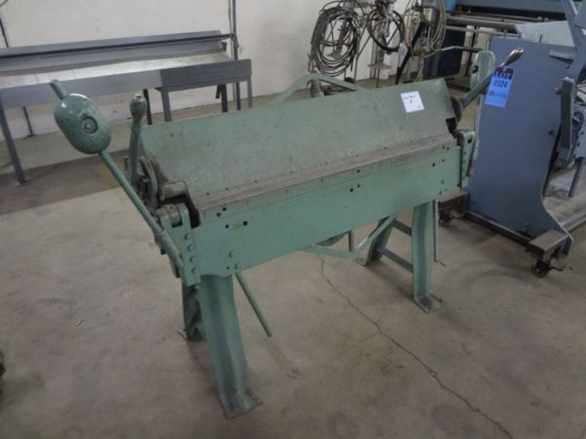 4' MFG. UNKNOWN HAND BRAKE