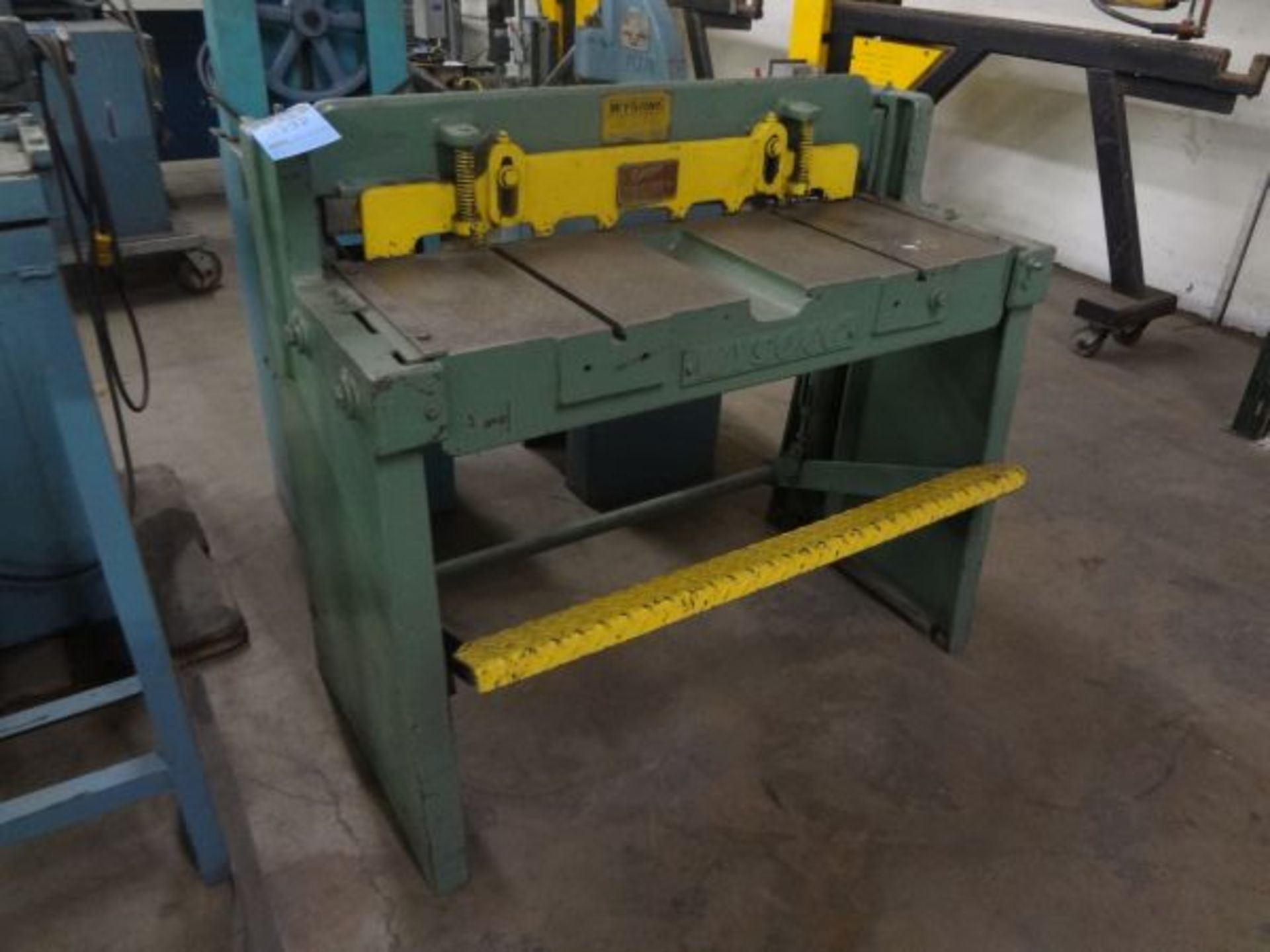 36" X 16 GAUGE WYSONG MODEL 1636 KICK SHEAR