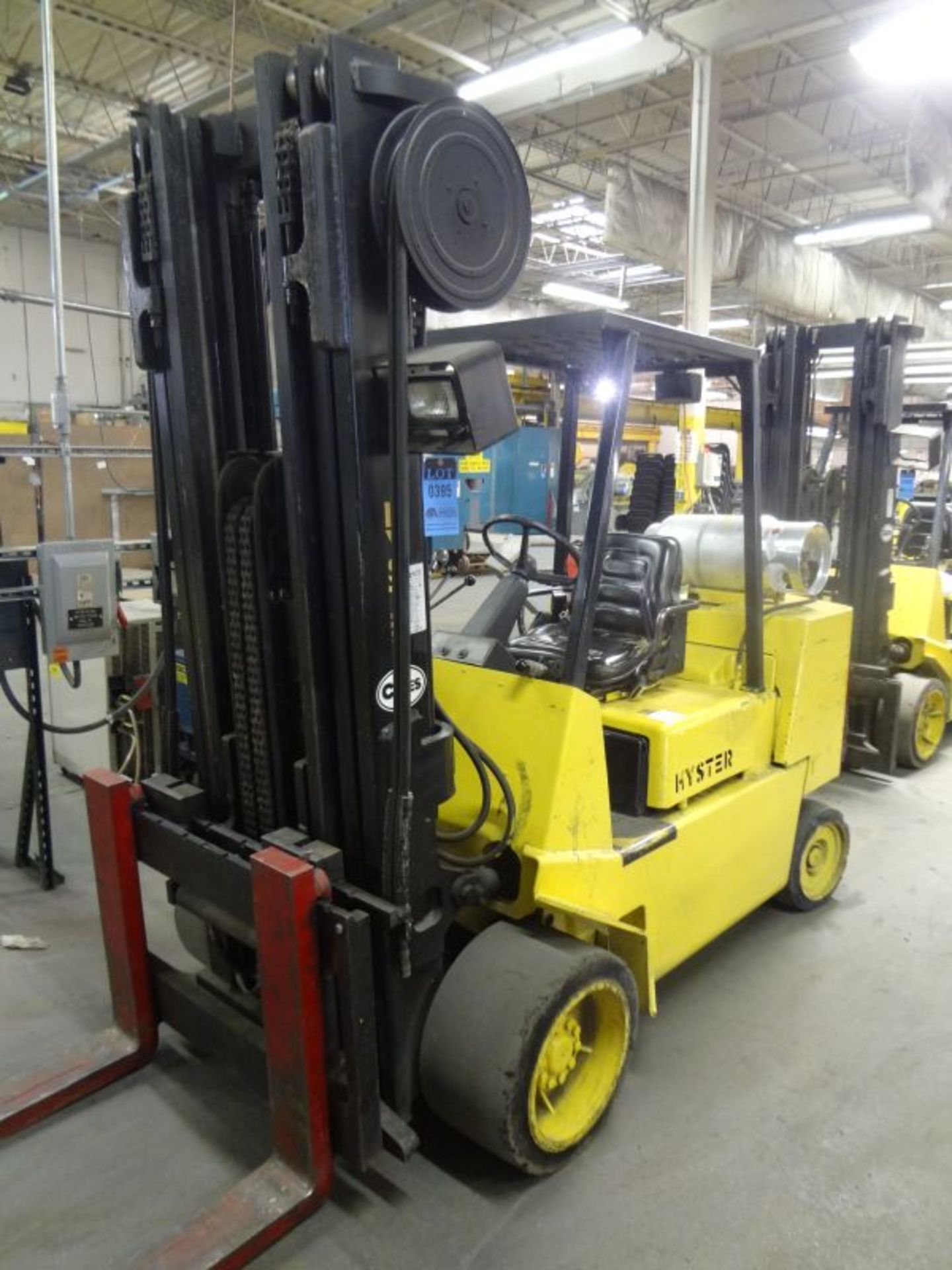 12,000 LB. HYSTER MODEL S120XLS LP GAS SOLID TIRE LIFT TRUCK; S/N D004D08415X, 208" LIFT HEIGHT, 3-