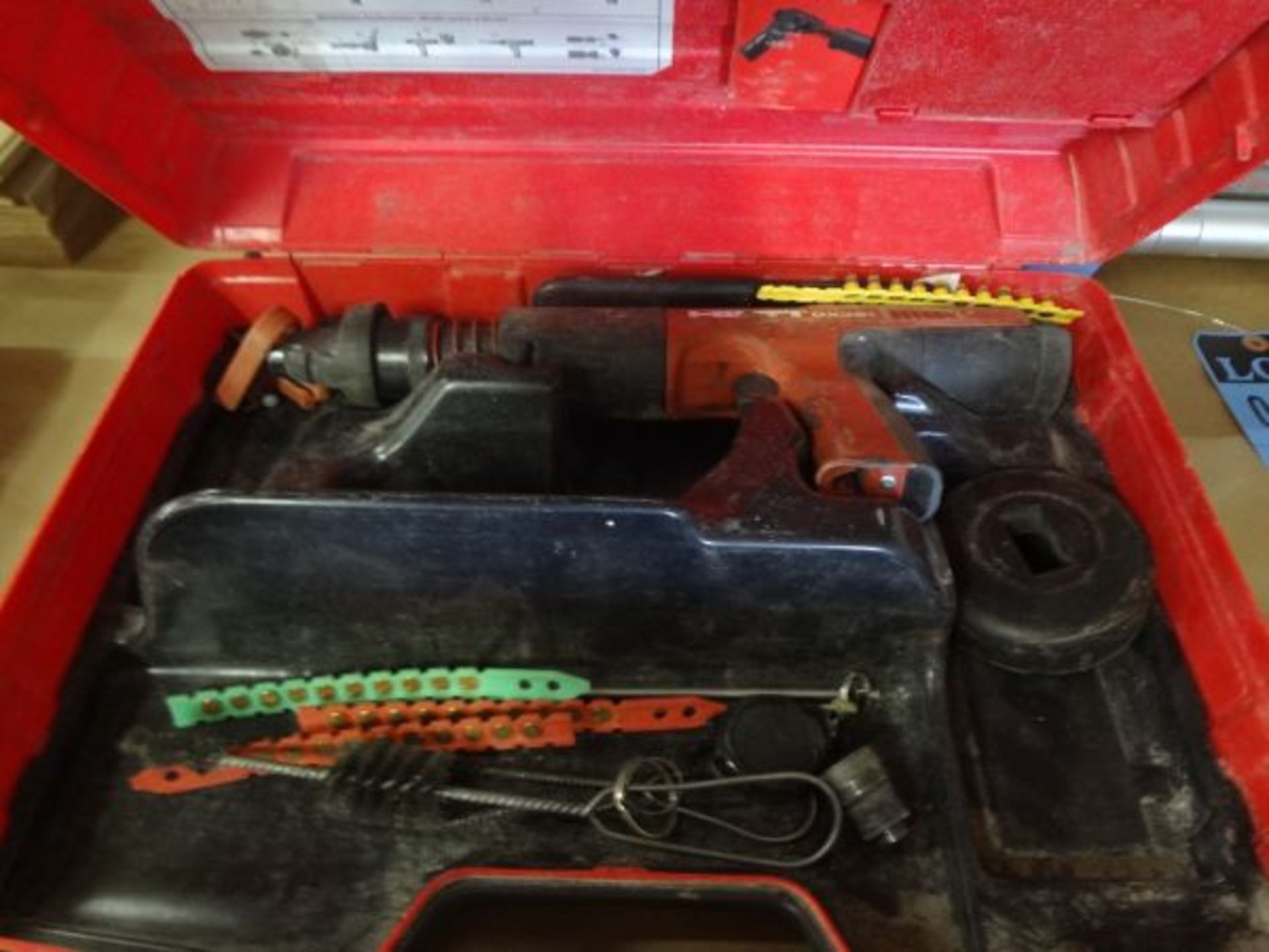 HILTI MODEL DX351 POWDER ACTUATED TOOL