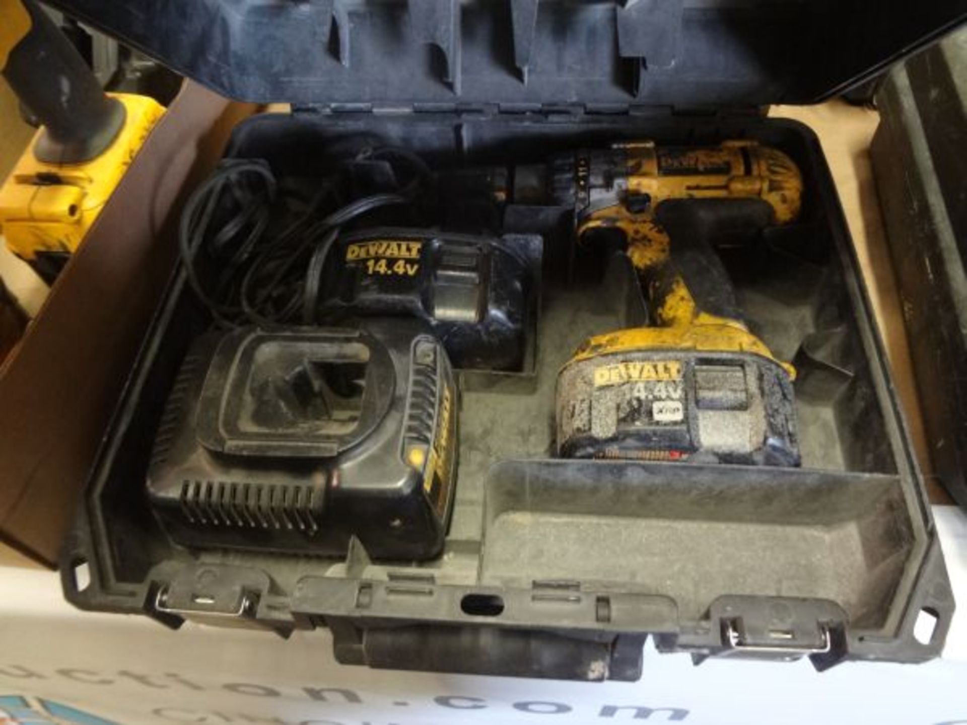 1/2" DEWALT CORDLESS DRILL