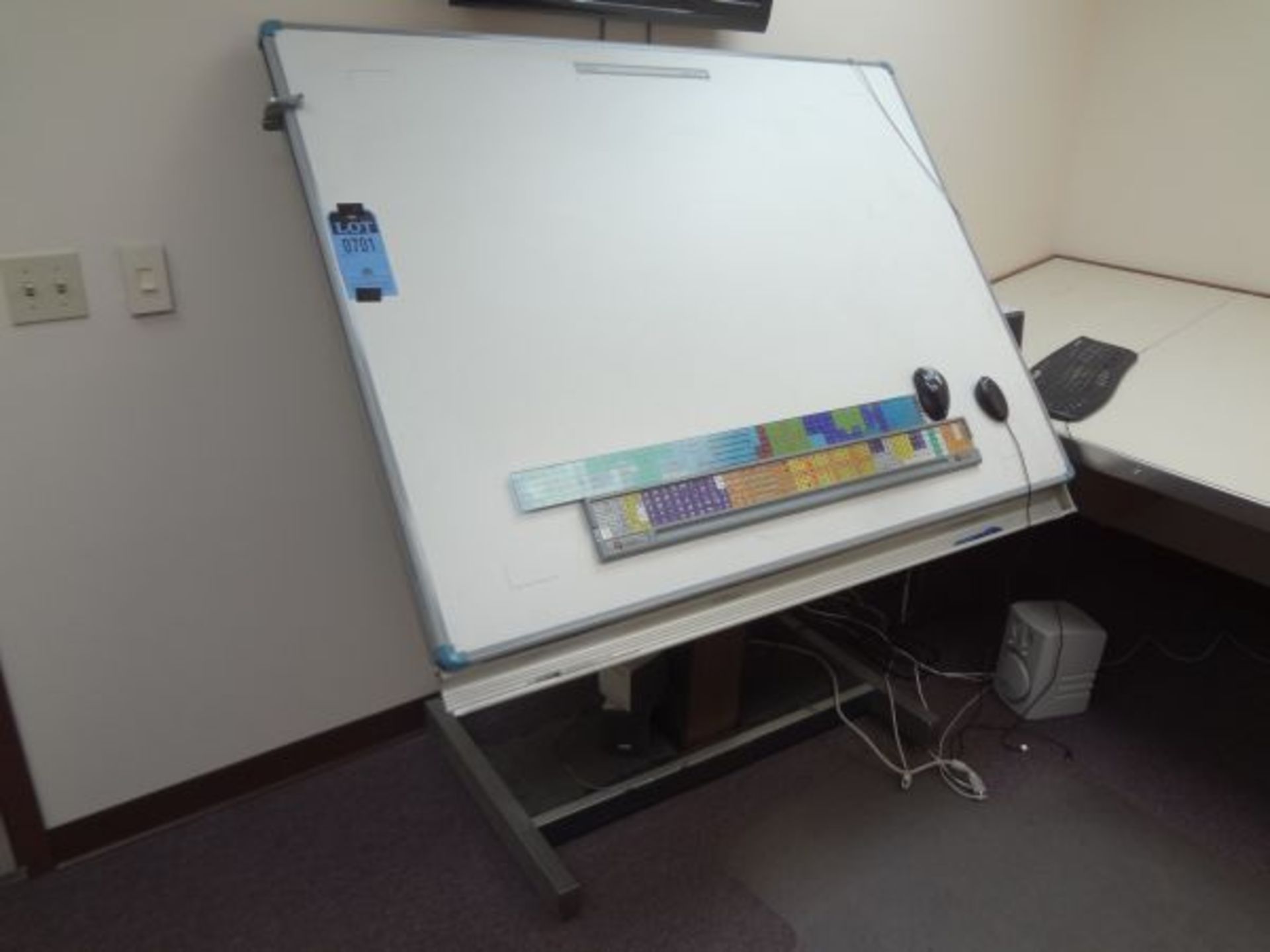 QUICK PENN DRAFTING SYSTEM W/ DRAFTING TABLE (NO FURNITURE ATTACHED TO BUILDING)
