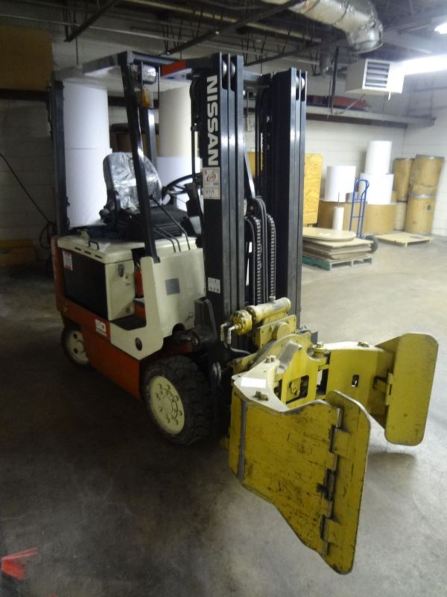 3,000 LB. NISSAN MODEL CWP02L255 ELECTRIC CUSHION TIRE LIFT TRUCK; S/N 9C4887, 3-STAGE MAST, 187" LI - Image 2 of 11