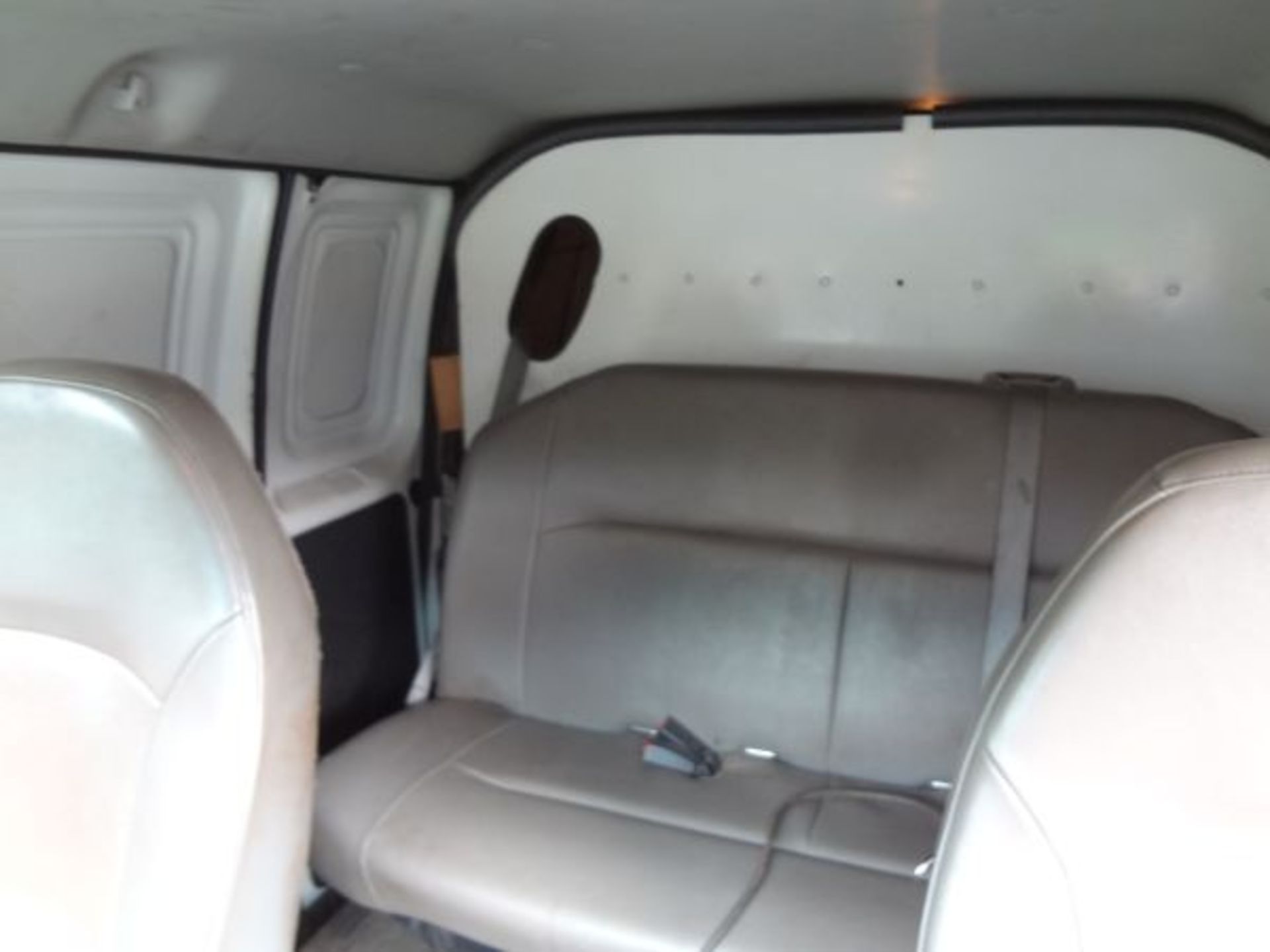 2008 FORD E350 EXTENDED CARGO VAN; VIN # 1FTSS34L88DA62789, 5.4 LITER GASOLINE ENGINE, AUTOMATIC - Image 7 of 8