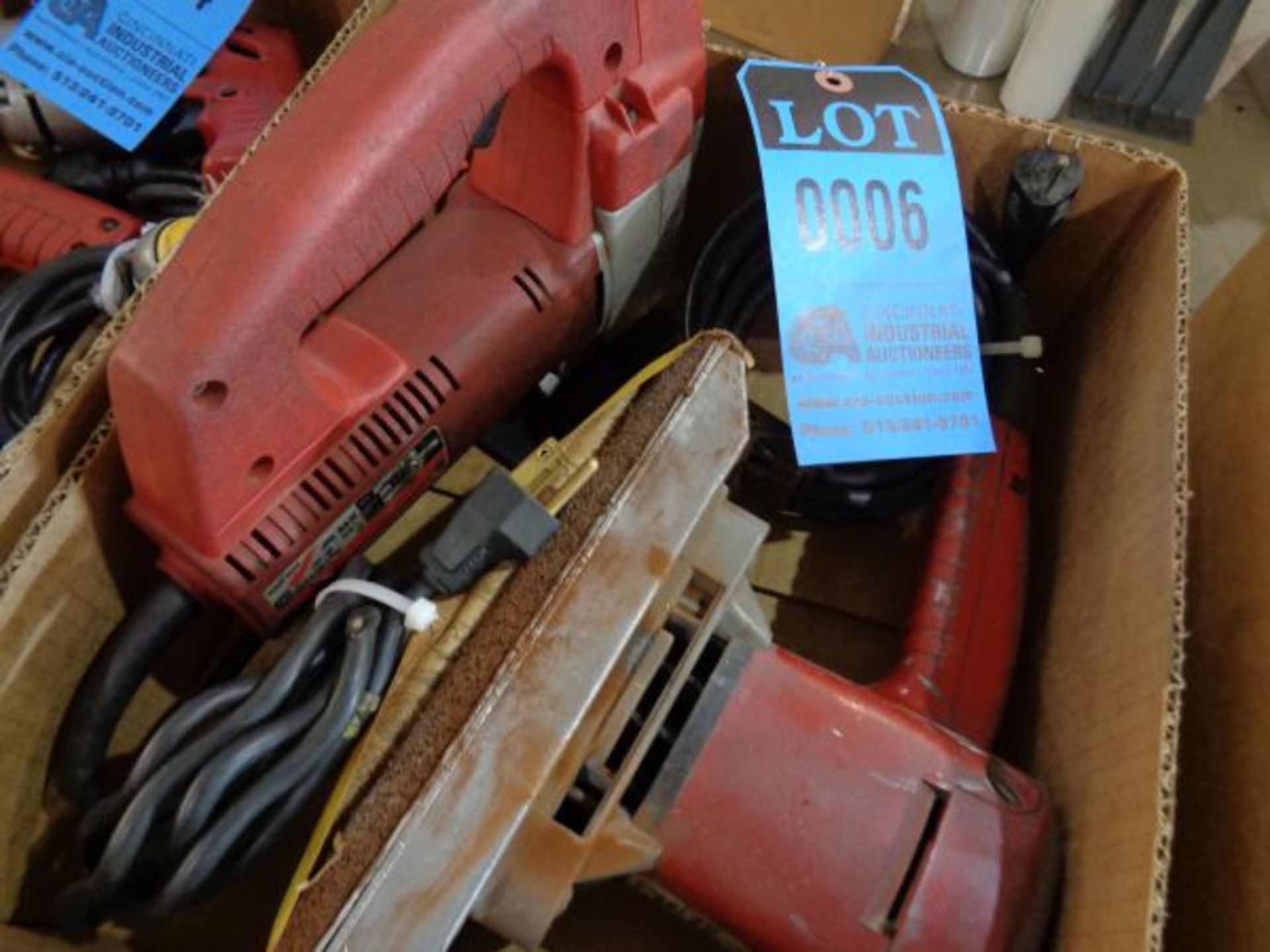 (LOT) MILWAUKEE JIG SAW AND SANDER