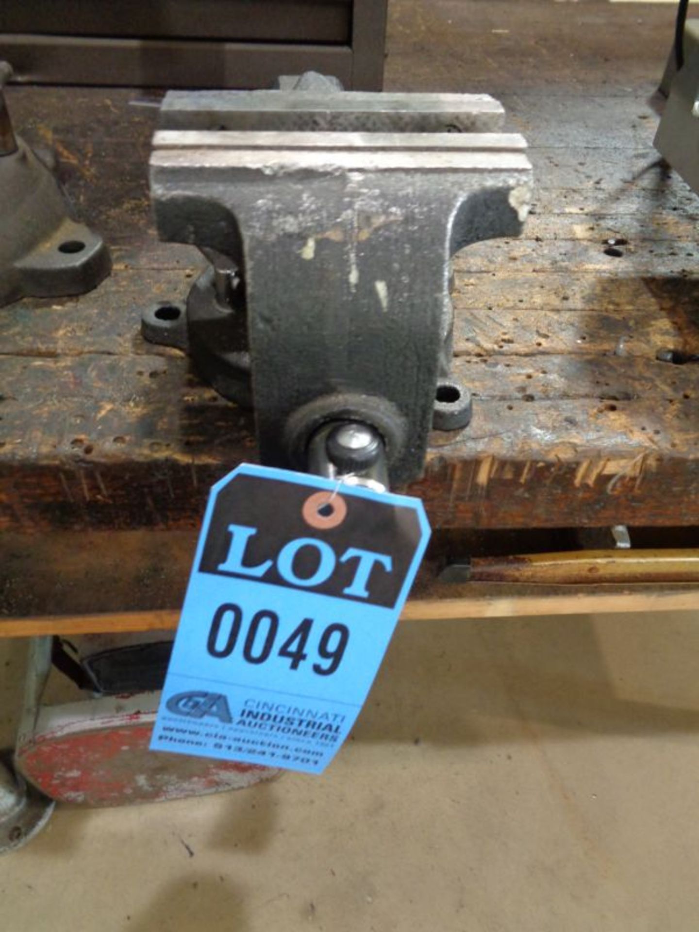 5" BENCH VISE