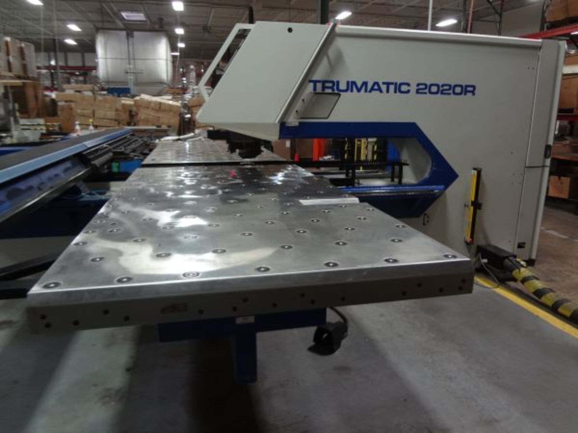 20 TON TRUMPF 2020R SINGLE END CNC PUNCH WITH TOOL ROTATION; S/N A0030A0323, PART NO. 90951, 102" - Image 9 of 20