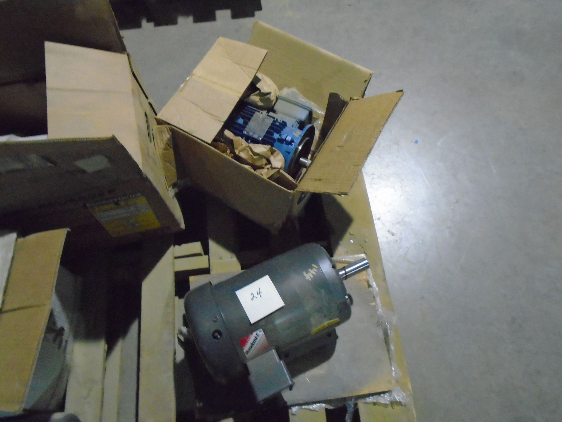 ELECTRIC MOTORS ON SKID - Image 5 of 5