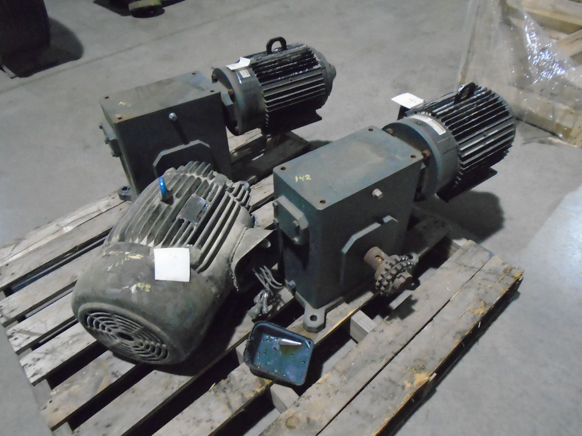 ELECTRIC MOTORS ON SKID