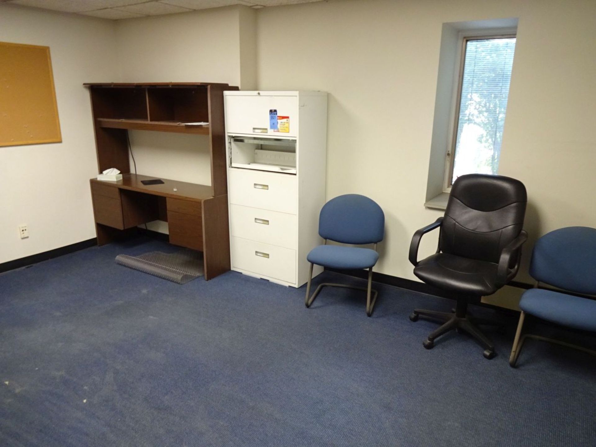 (LOT) CONTENTS OF OFFICE - FURNITURE ONLY