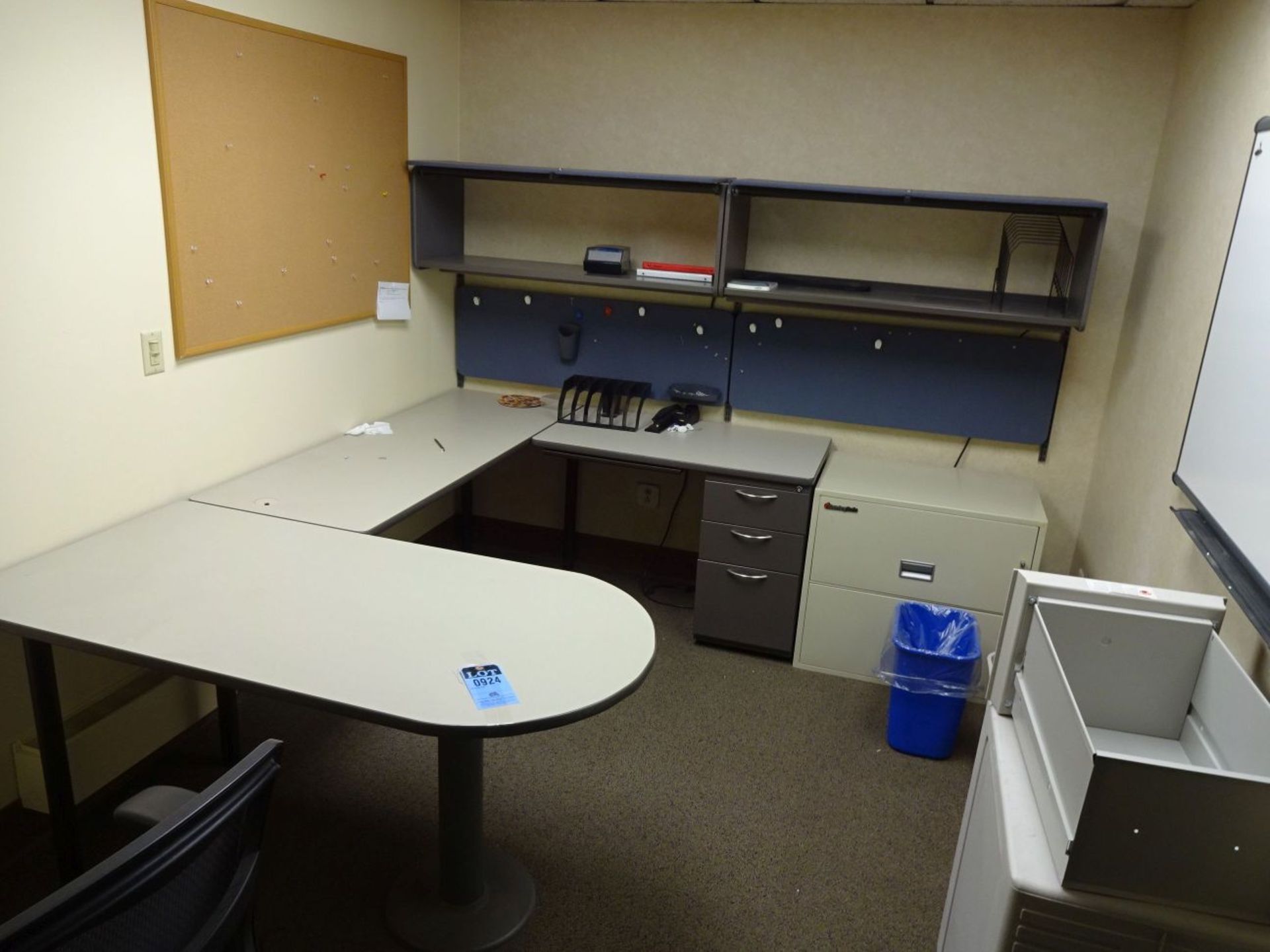 (LOT) CONTENTS OF OFFICE - FURNITURE ONLY