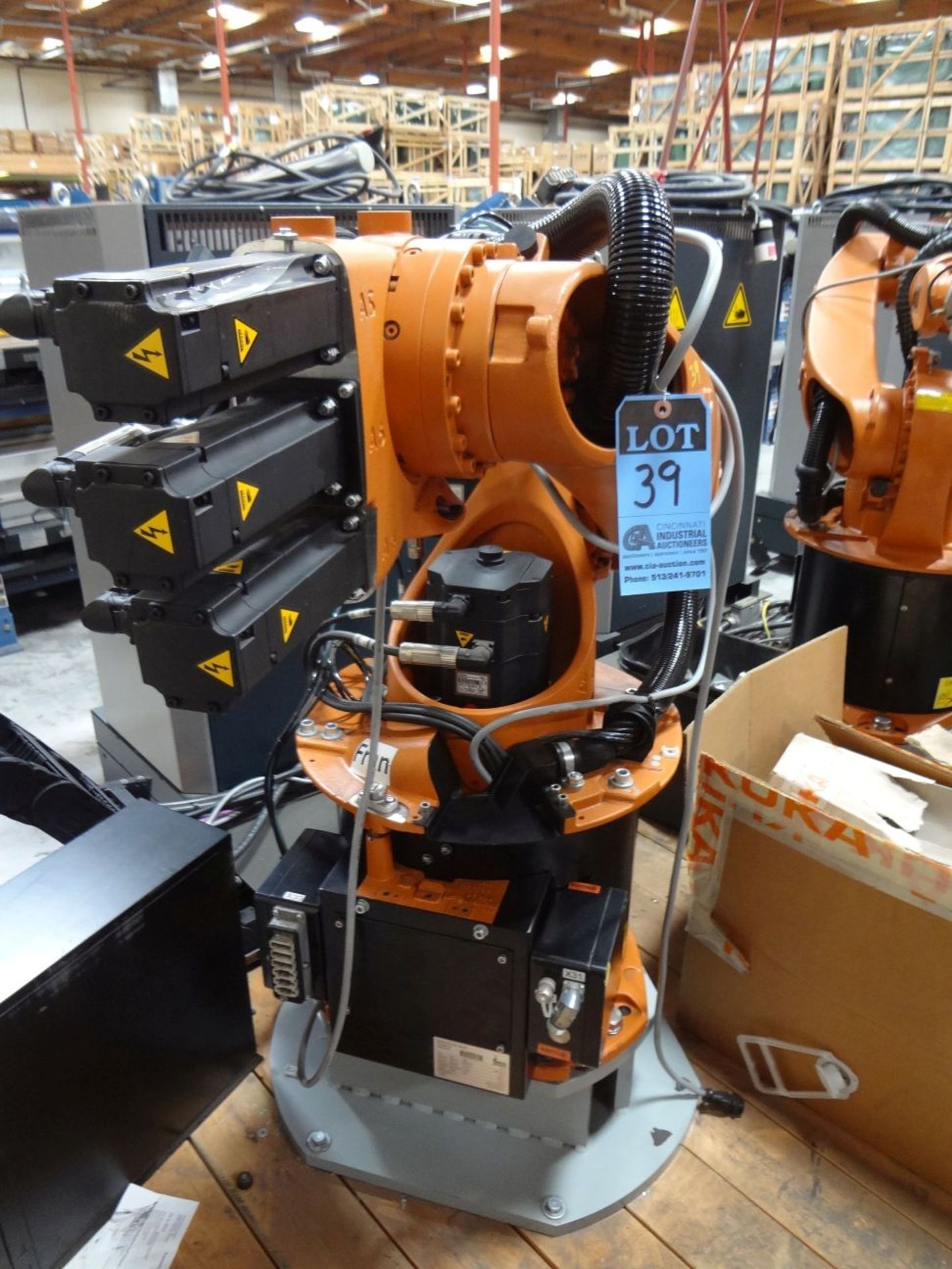 KUKA MODEL KR16 6-AXIS ROBOT; S/N 861101, KRC2 ROBOTIC CONTROL; S/N N/A, WITH PENDANT (NEW 2008) -