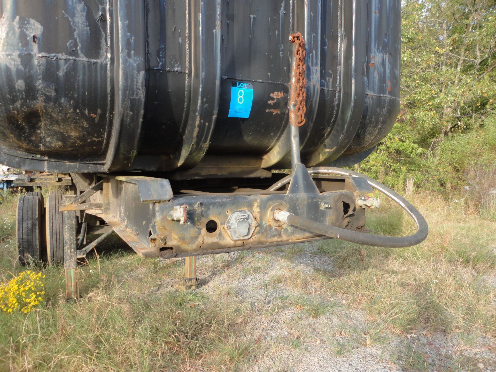 21' LONG X 5" SIDES APPROX. MFG. UNKNOWN HYDRAULIC TANDEM AXLE U-SHAPED STEEL BED DUMP TRAILER; - Image 3 of 6