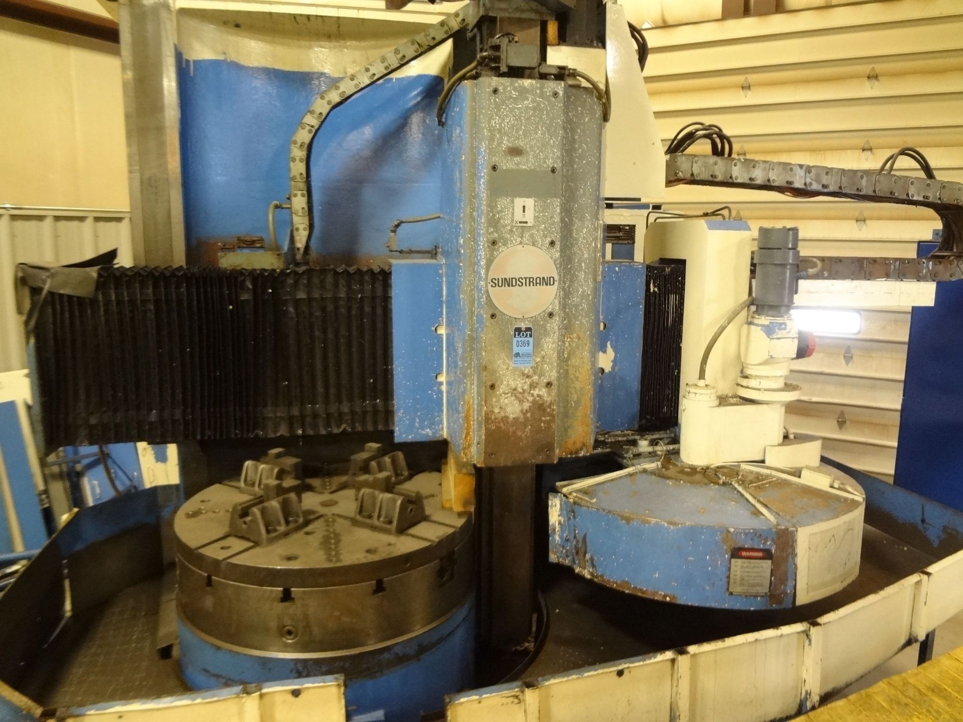 48" SUNDSTRAND VERTICAL TURRET LATHE; S/N N/A, 48" 4-JAW CHUCK, 63" SWING, 46" VERTICAL TRAVEL, 12- - Image 3 of 15