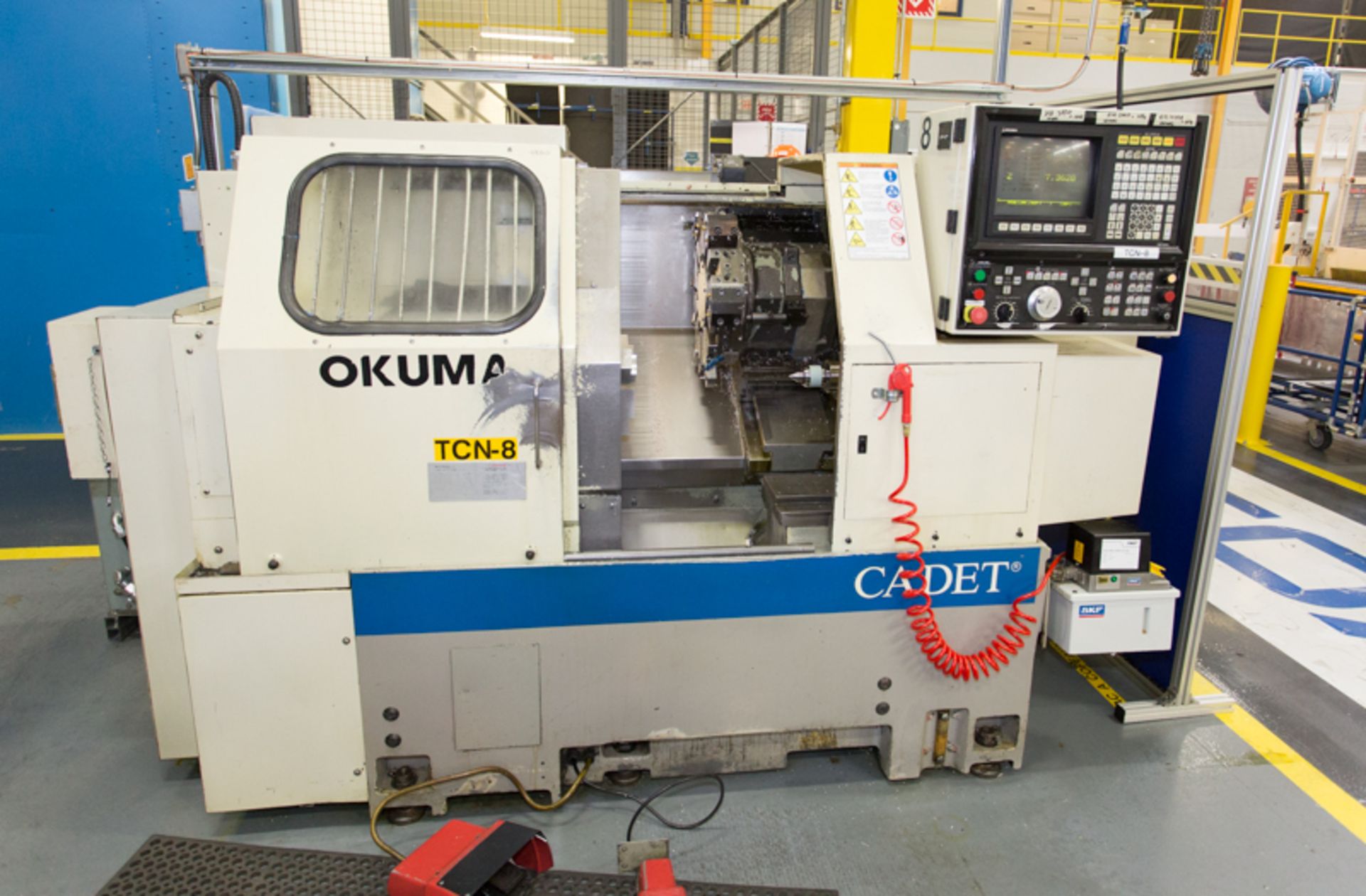 OKUMA LCNC8 CNC LATHE, 10" 3-JAW CHUCK, OSP5020L CONTROL, S/N: D352, JVC 15 KVA 600-200/115 VOLT - Image 2 of 11