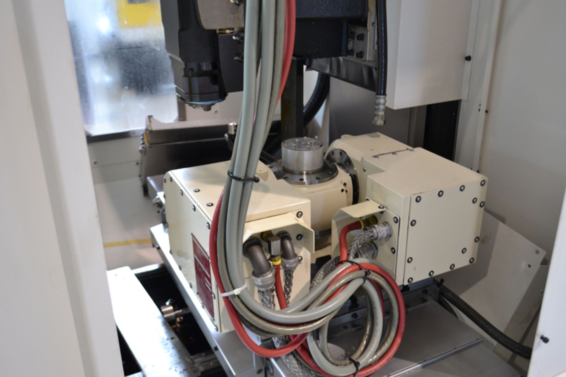 FANUC ROBODRILL 5 AXIS MACHINING CENTER MOD. T21IFA, TYPE A04B-099-B114#BBH, 24K SPINDL - Image 13 of 17