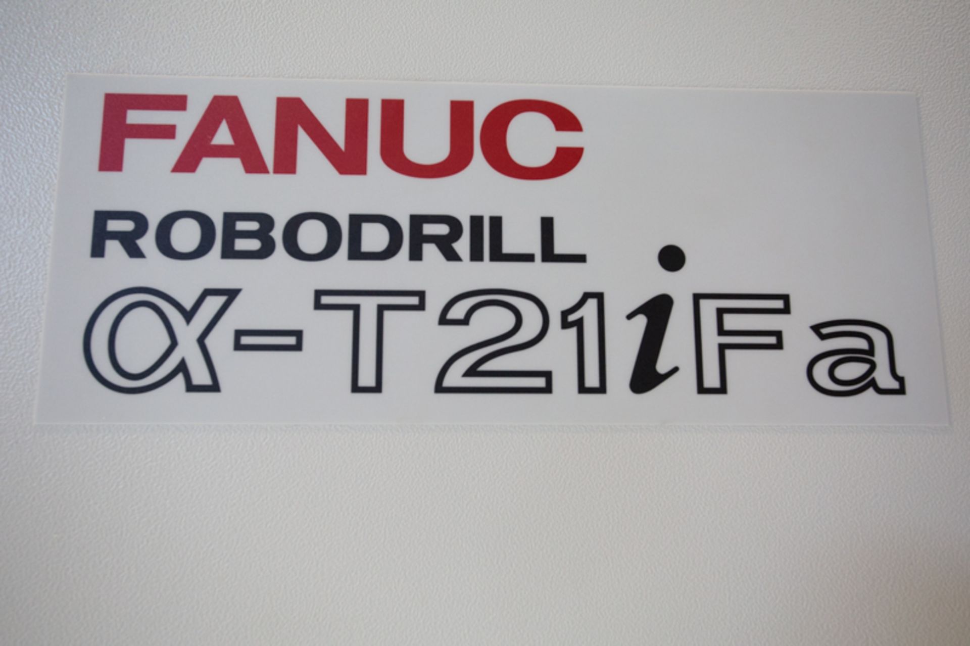 FANUC ROBODRILL 5 AXIS MACHINING CENTER MOD. T21IFA, TYPE A04B-099-B114#BBH, 24K SPINDL - Image 8 of 17