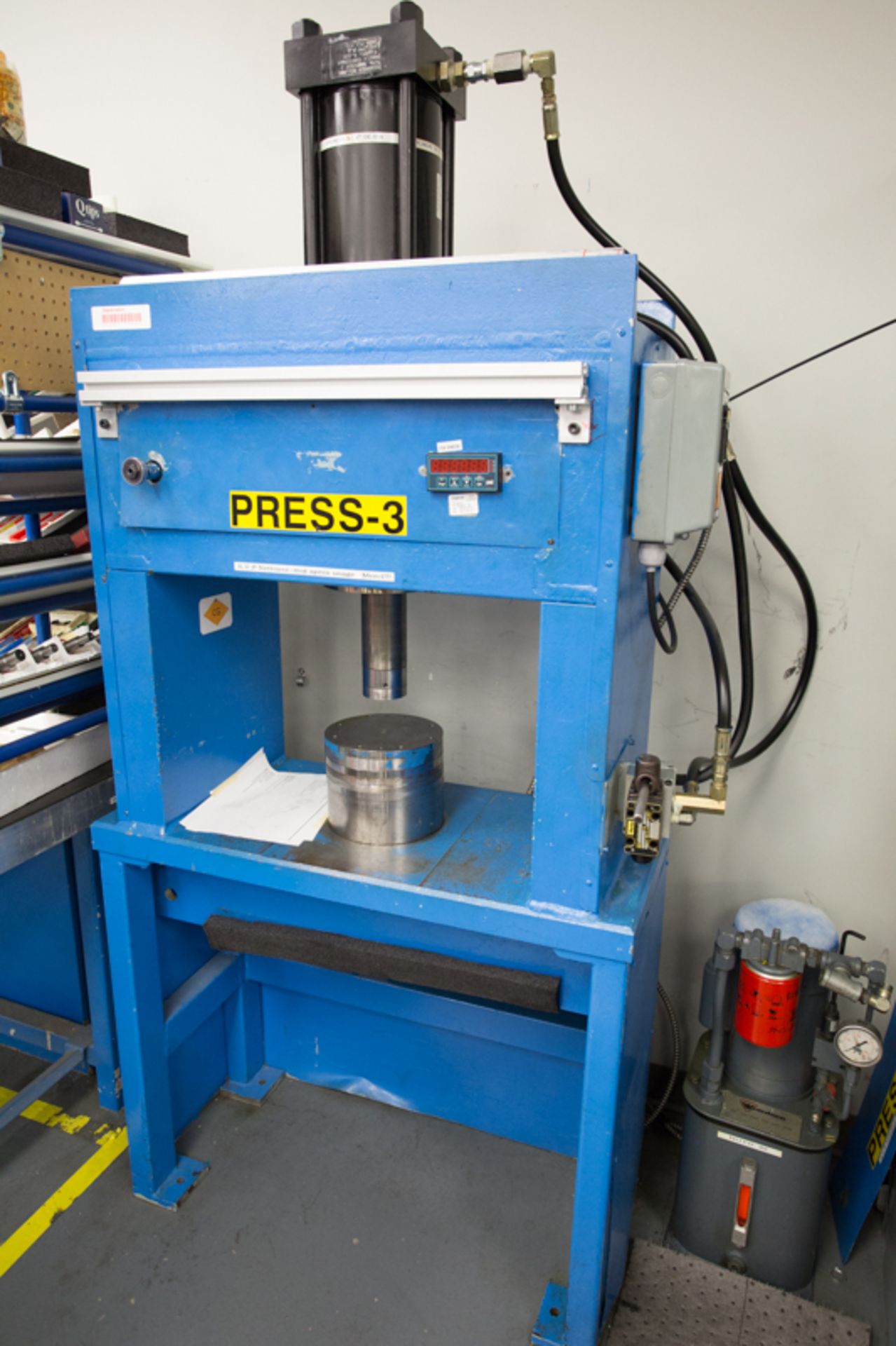 HYDRAULIC PRESS, 6" CYLINDER