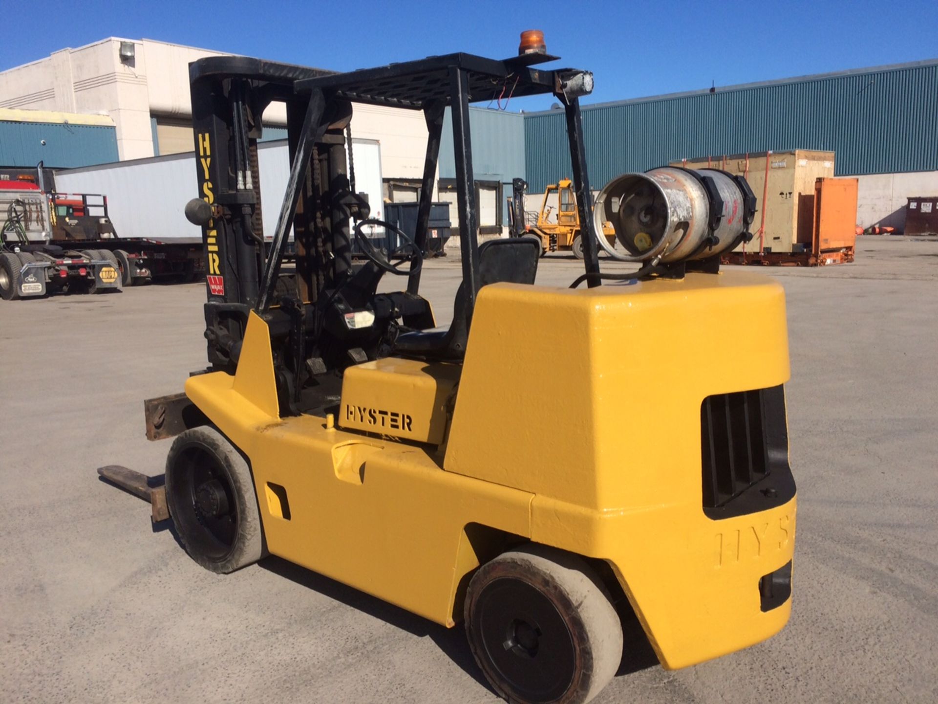 HYSTER 15 000 LBS PROPANE FORKLIFT MOD. S155XL, 161" HEIGHT, 3286 HOURS, S/N: B024D04082T - Image 3 of 6