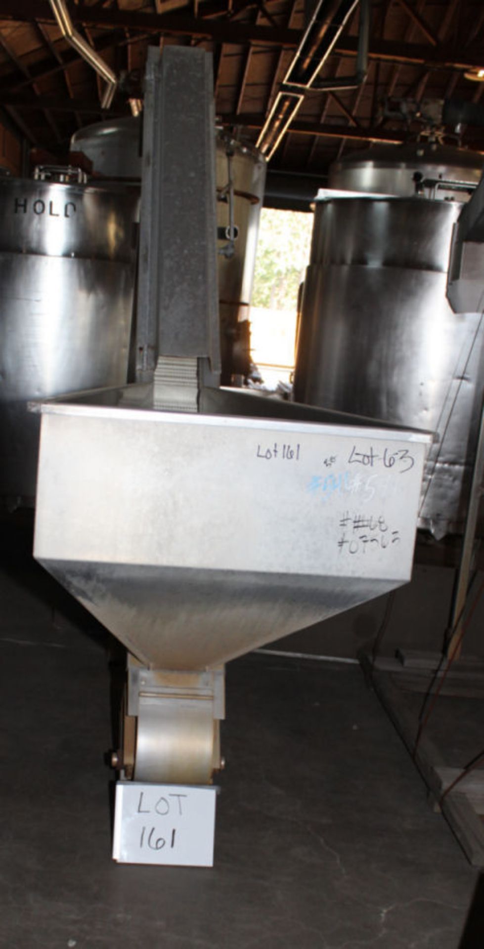Stainless Steel Hopper Feed Tank w/ intralox elevator discharge