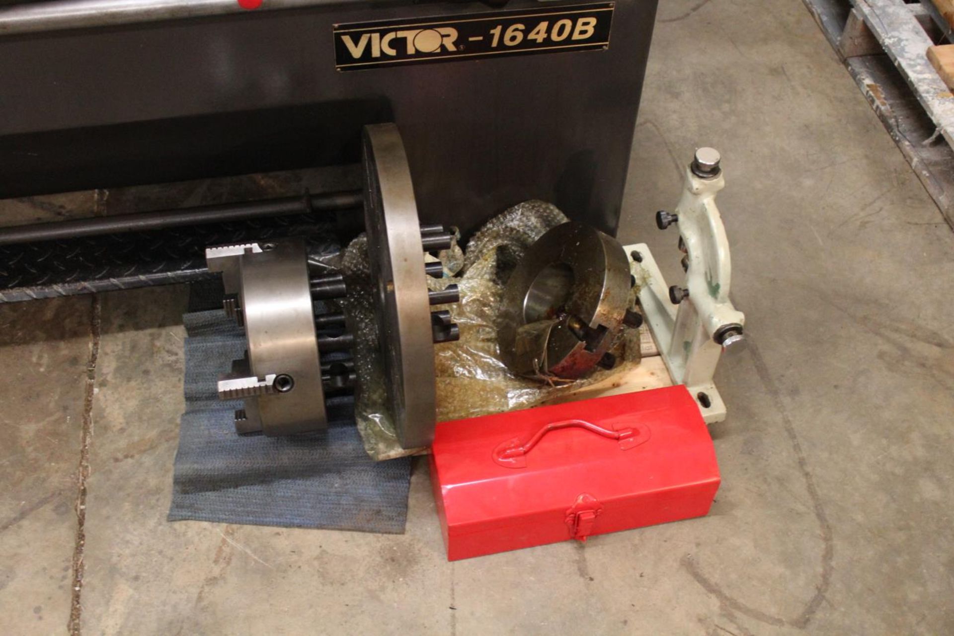 Victor 1640B Gap Bed Engine Lathe (video)  D1-6" Camlock Spindle, 2.06" HTS, in/mm Threading - Image 7 of 18