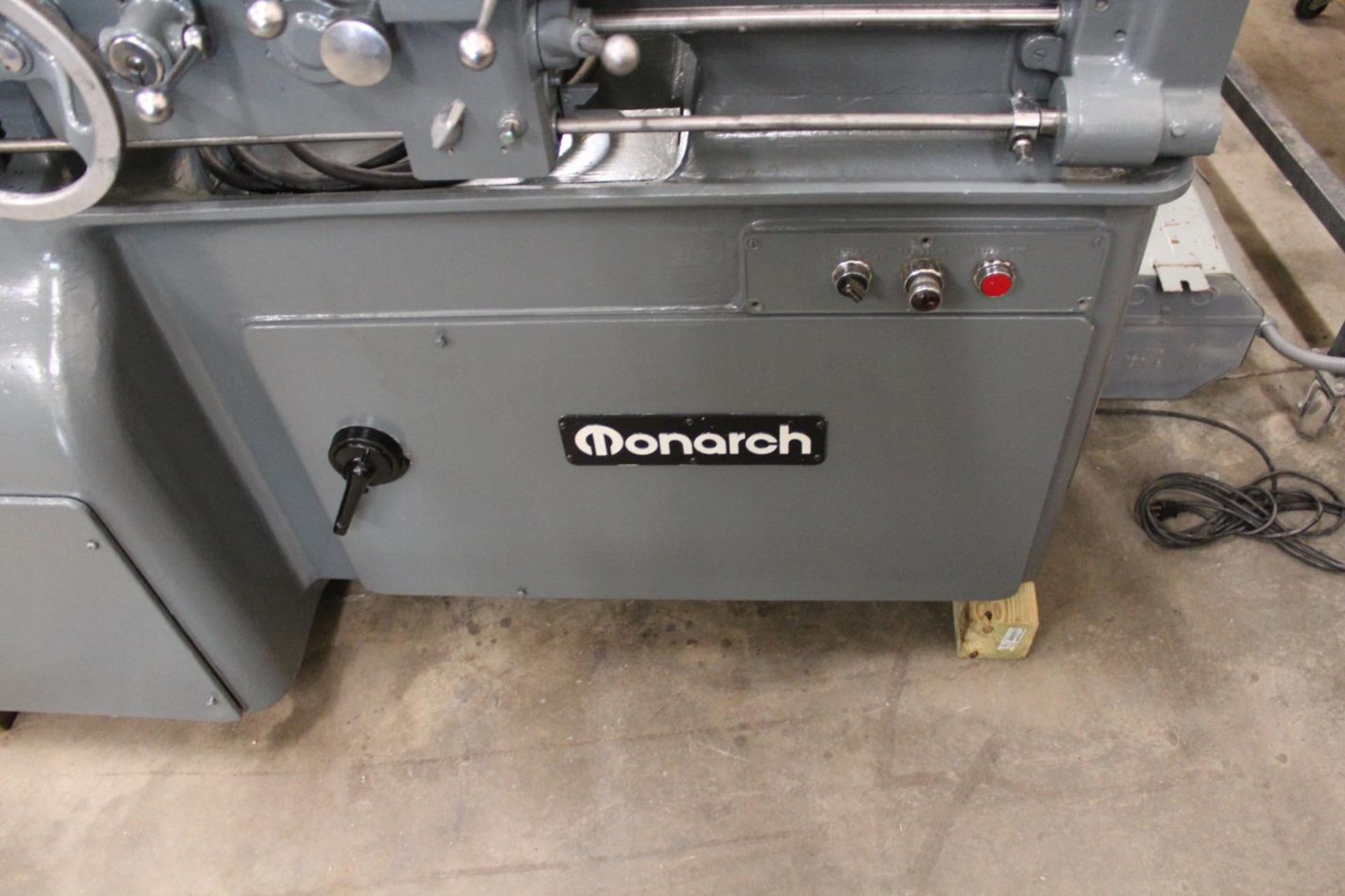 Monarch 10EE Precision Tool Room Lathe 12.5" x 20" Centers, Includes taper attachment, 3 & 4 jaw - Image 12 of 24