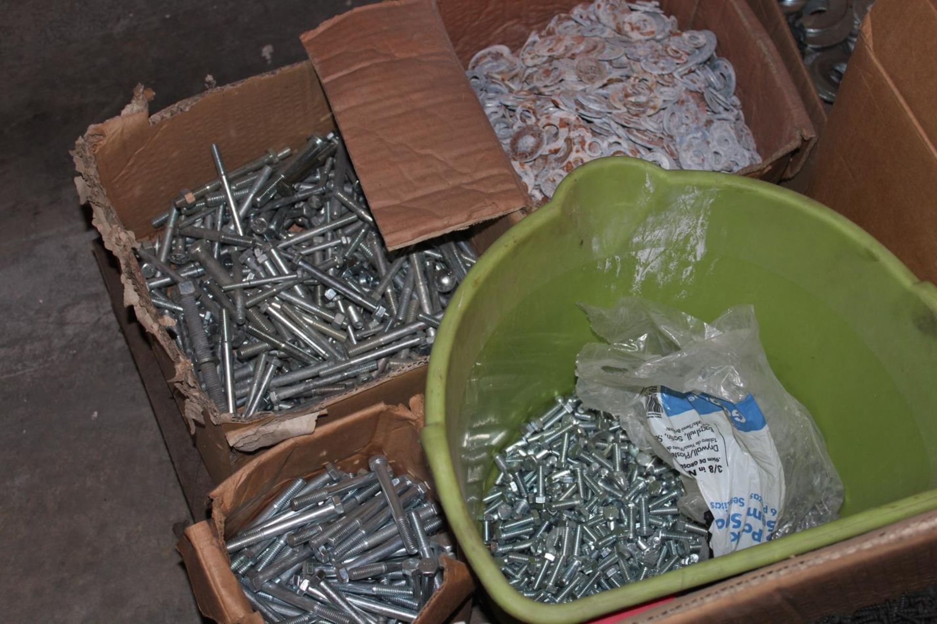 Pallet of Hardware - Image 5 of 6