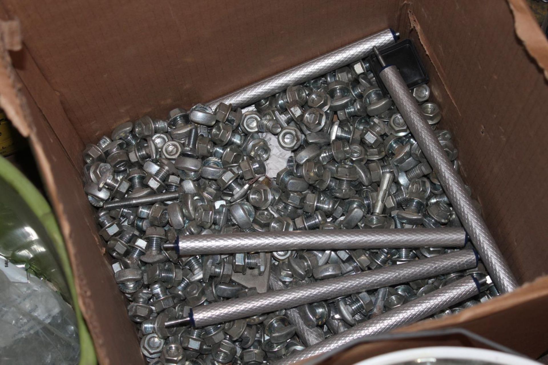 Pallet of Hardware - Image 4 of 6