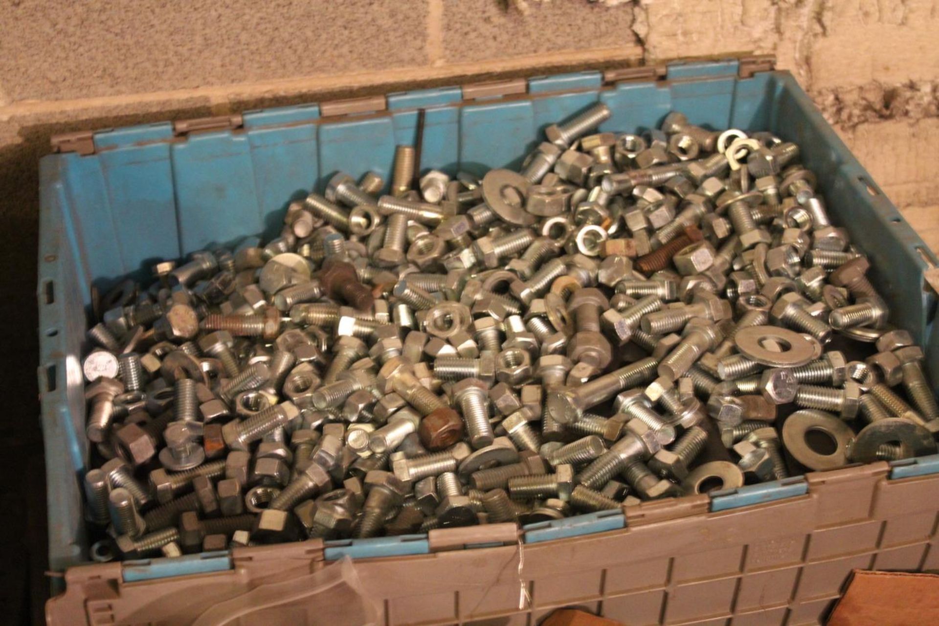 Pallet of Hardware - Image 2 of 3