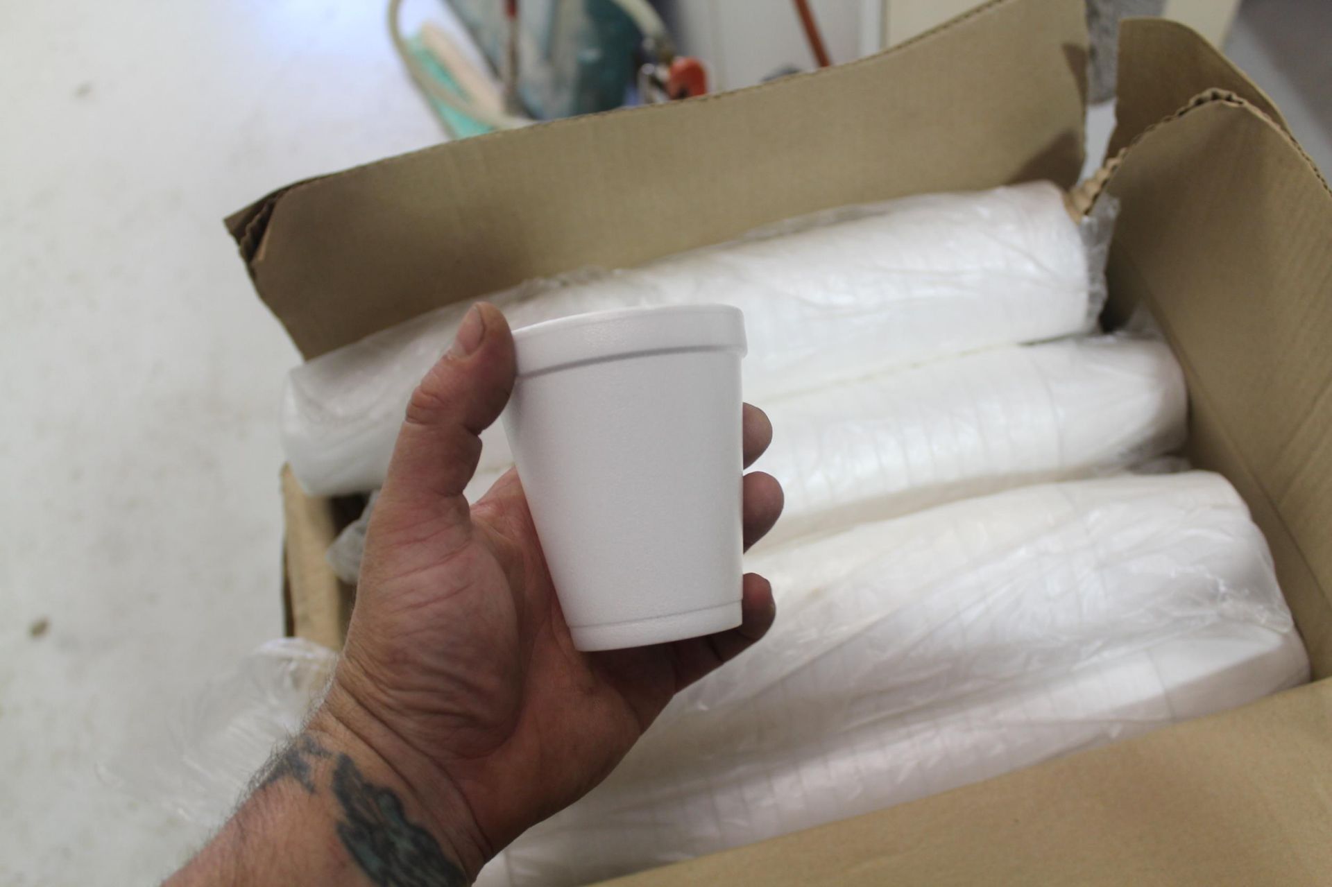 Dart J Cups, 8oz Foam Cups - Image 3 of 3