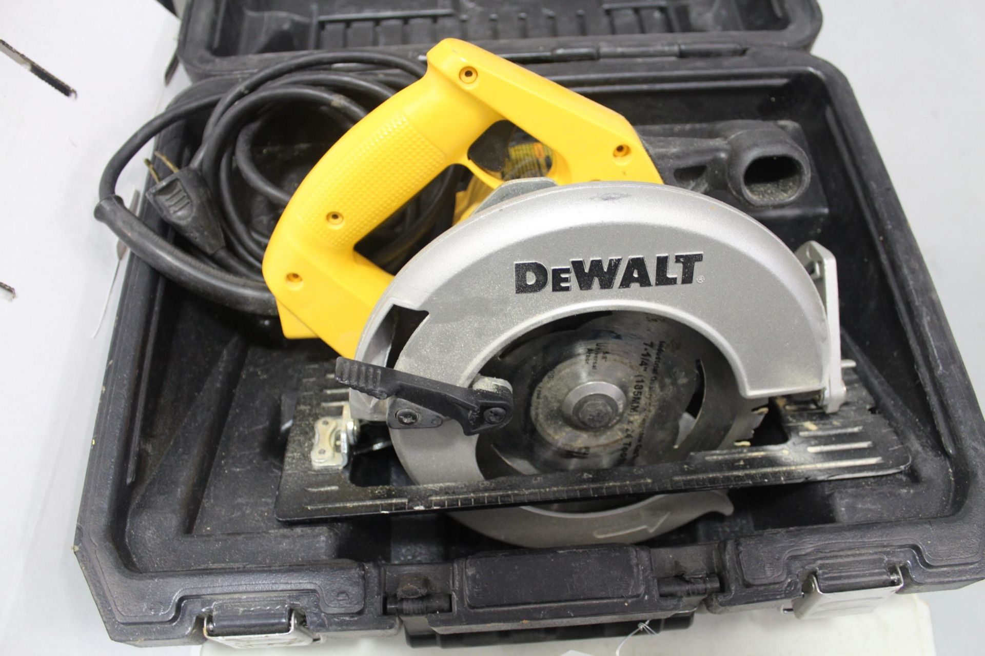 Dewalt DW362 Circular Saw