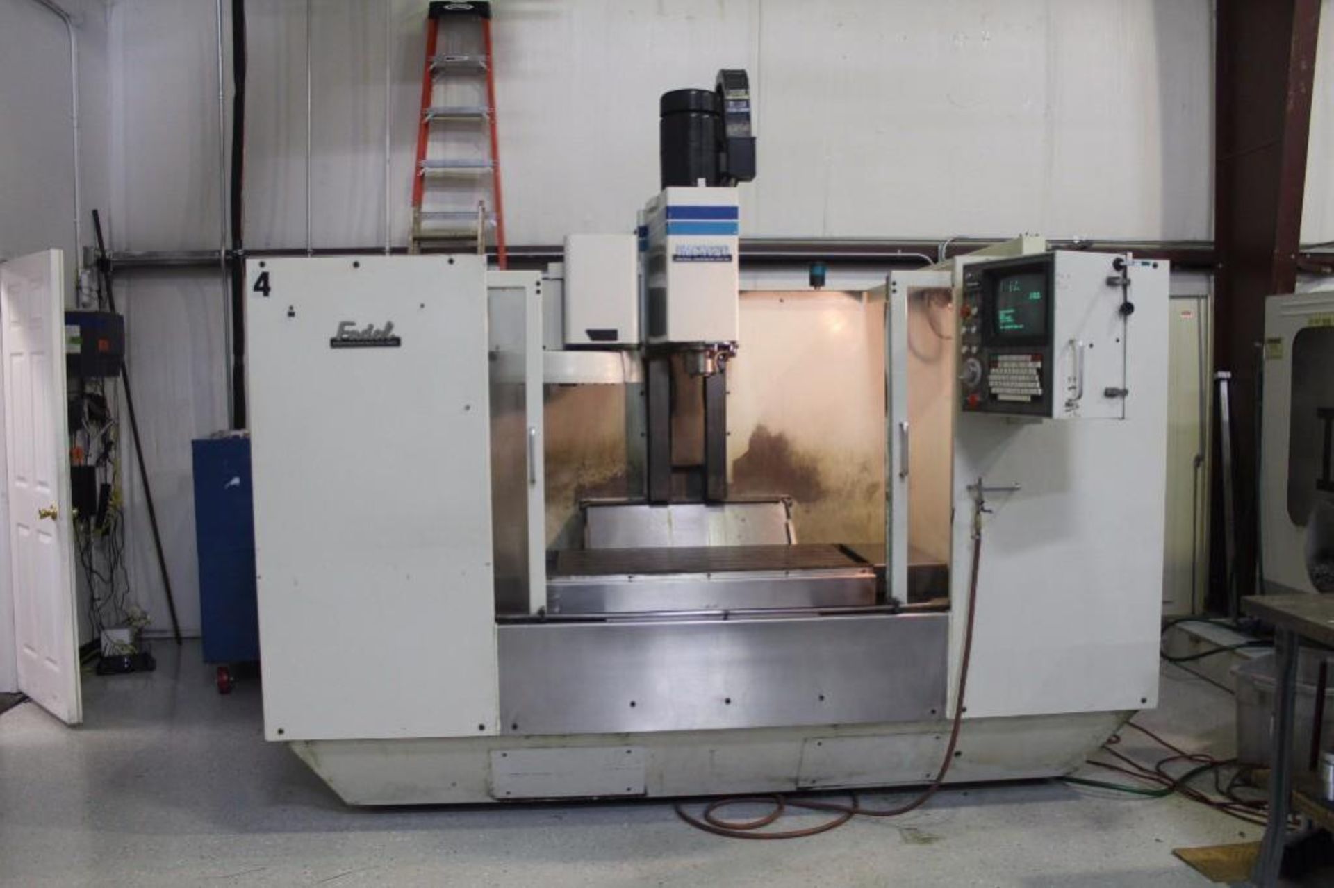 Fadal4020 VMC Vertical Machining Center.(video) 40" x 20" x 20" Travel, 10,000 RPM spindle Coolant S