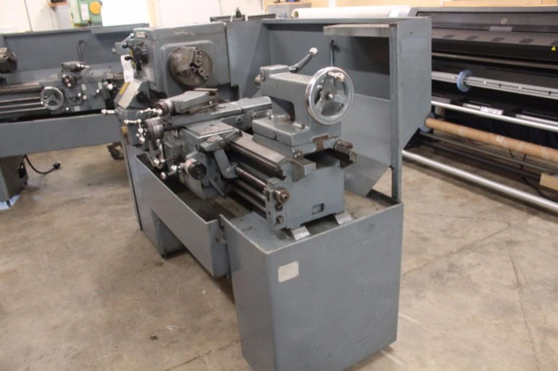 Leblond 15" x 32"Servo Shift Engine Lathe 2.25" HTS. Inch/Metric Treading & Dials Rohm 3 jaw chuck,2 - Image 15 of 16