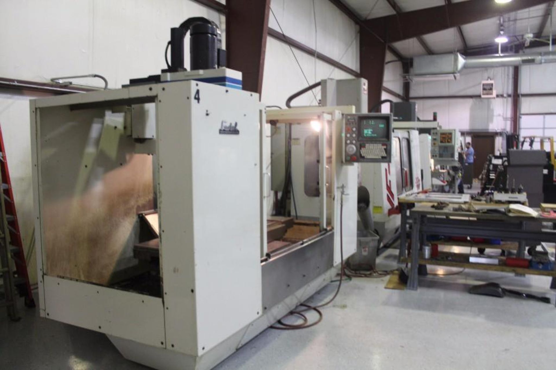 Fadal4020 VMC Vertical Machining Center.(video) 40" x 20" x 20" Travel, 10,000 RPM spindle Coolant S - Image 2 of 8