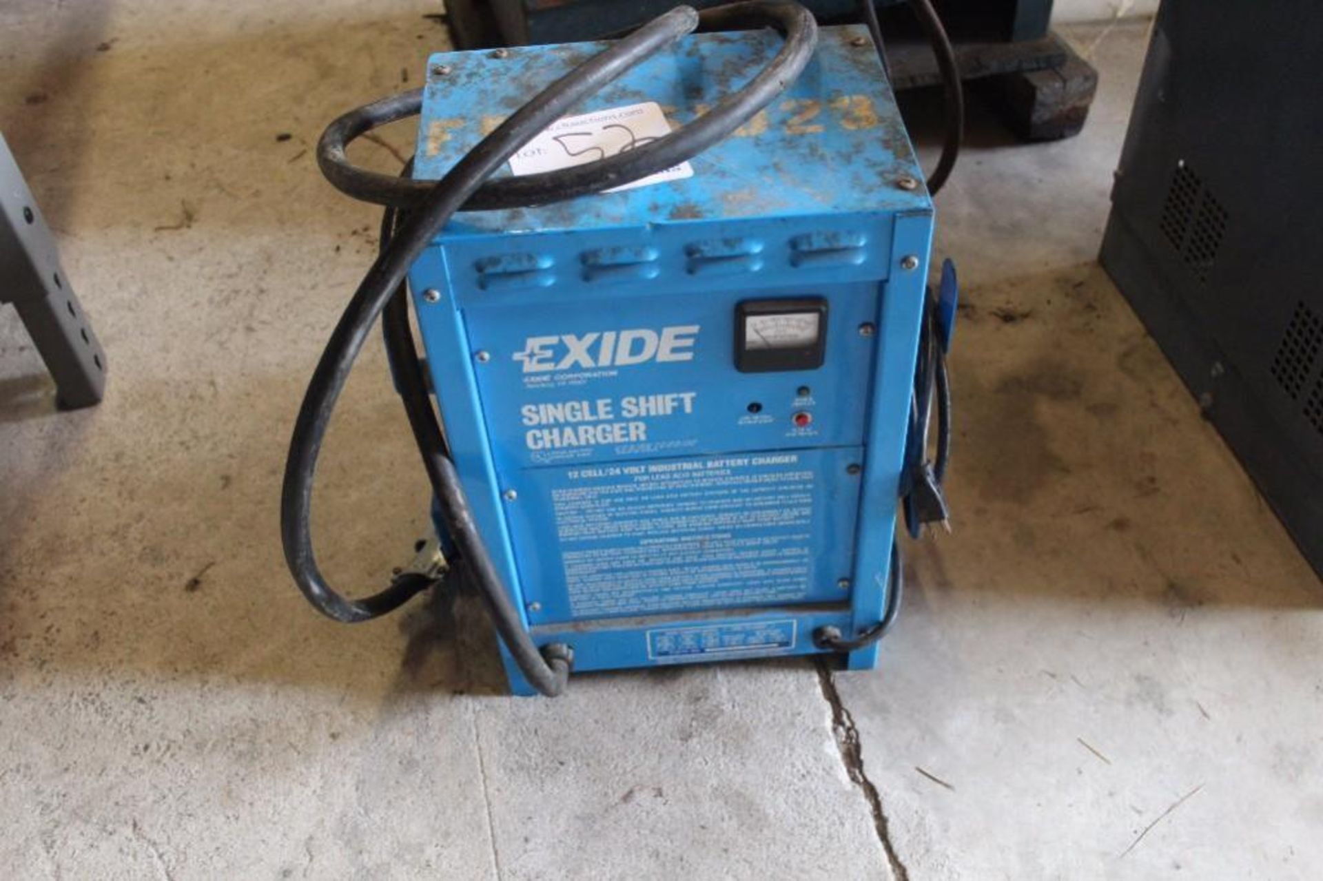 Exide single shift charger 12 cell 24 volt industrial battery charger 1ph, 120 volt - Image 2 of 3